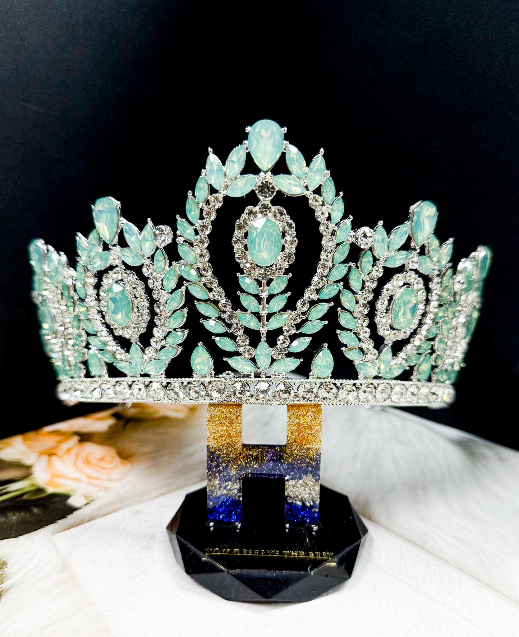 Emerald Gemstone Princess Tiara: Silver-Plated Wedding Crown