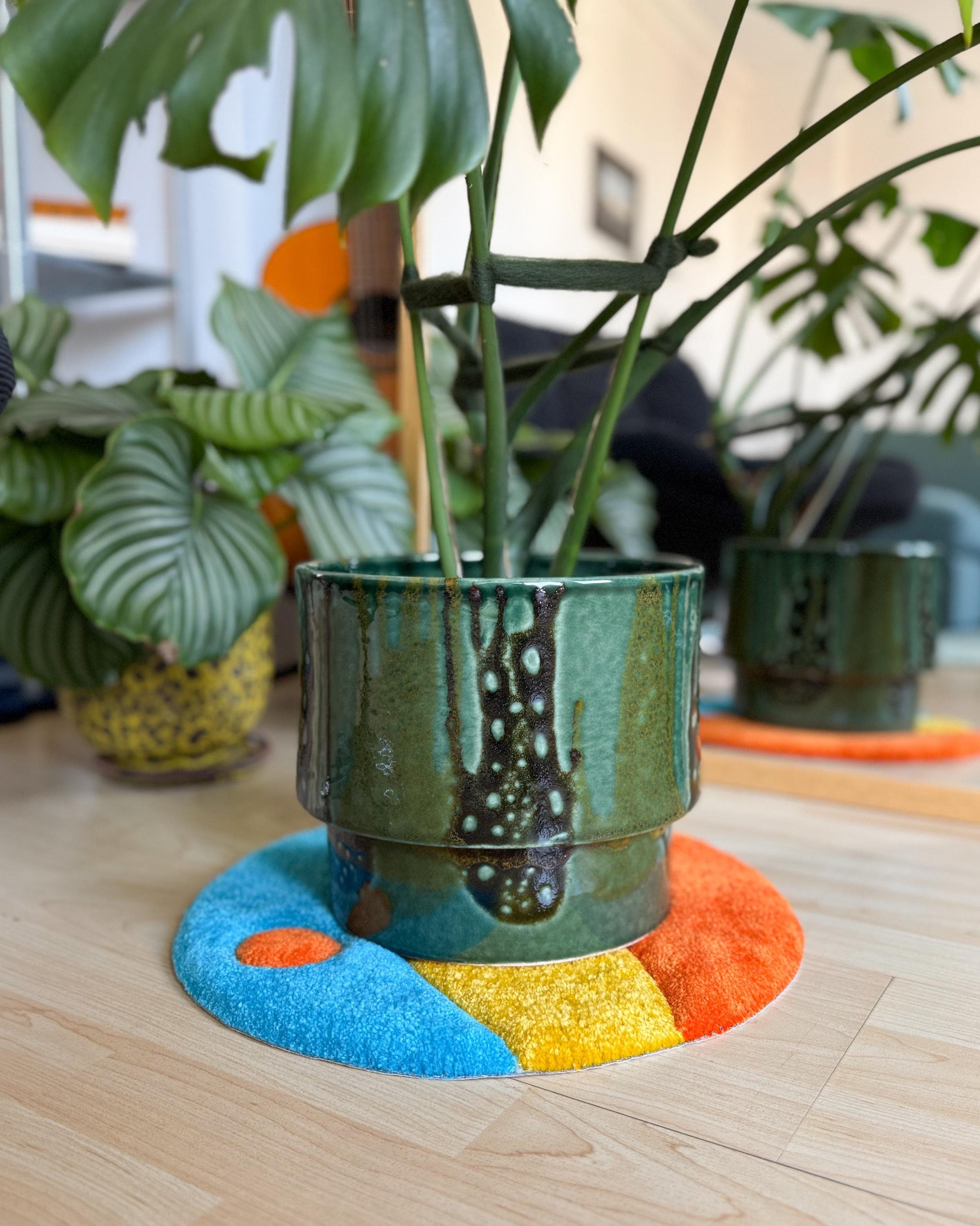 LargoModern Mystical Nature Handmade Tufted Rug Plant Pot Decor