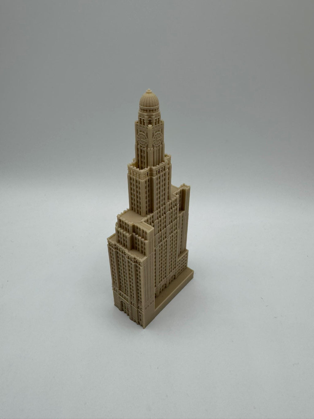 StarsoftheCity One Hanson Place 3D Printed Statue Beige