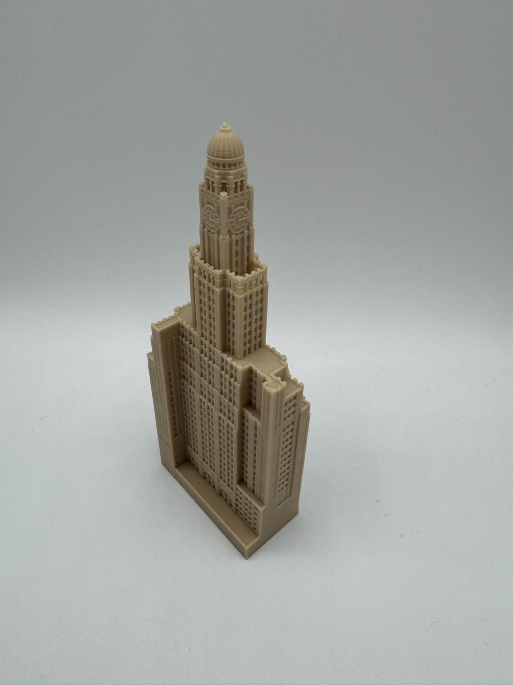 StarsoftheCity One Hanson Place 3D Printed Statue Beige