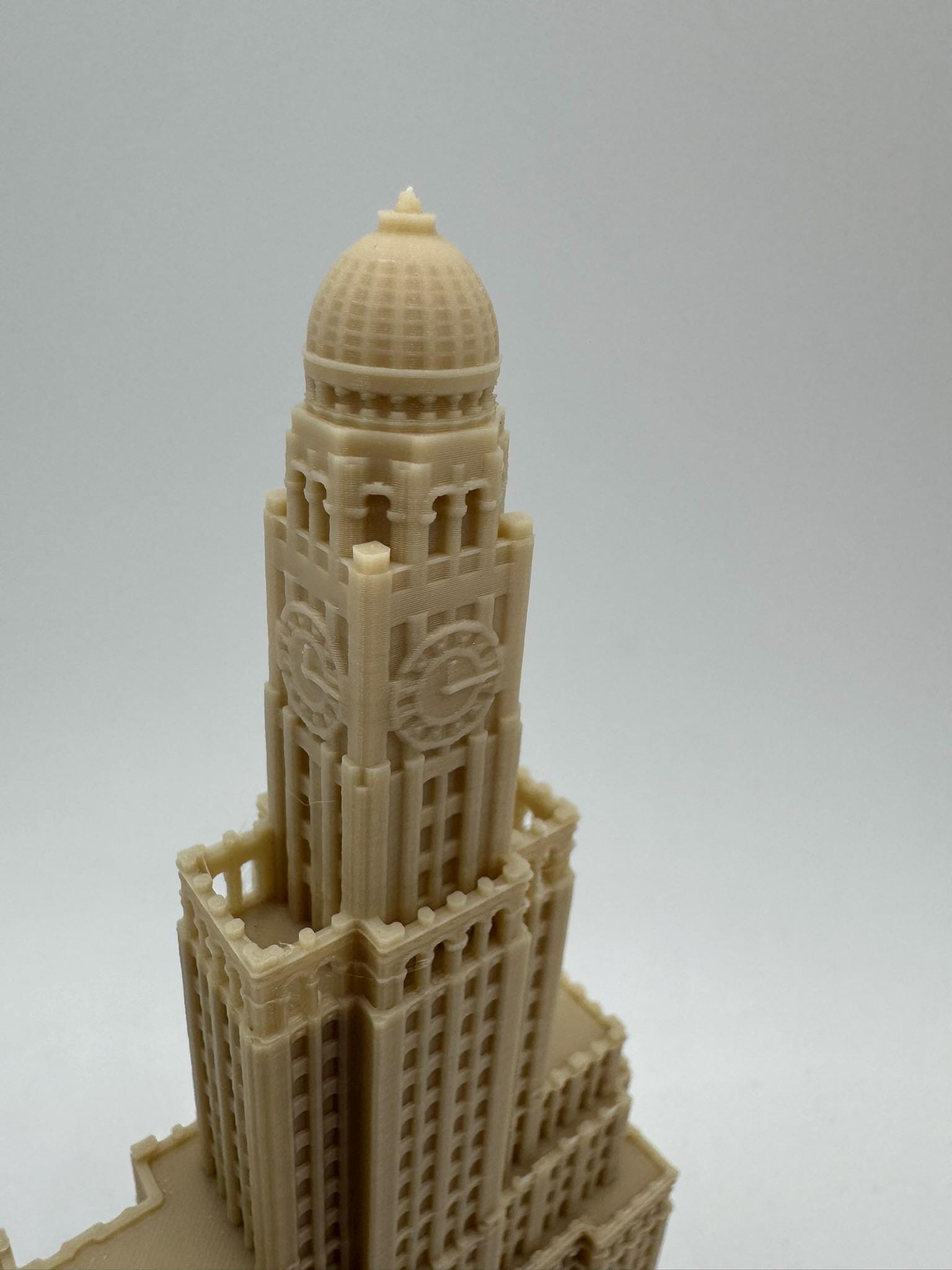 StarsoftheCity One Hanson Place 3D Printed Statue Beige