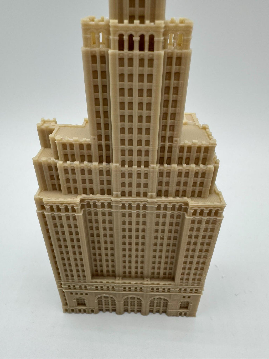 StarsoftheCity One Hanson Place 3D Printed Statue Beige
