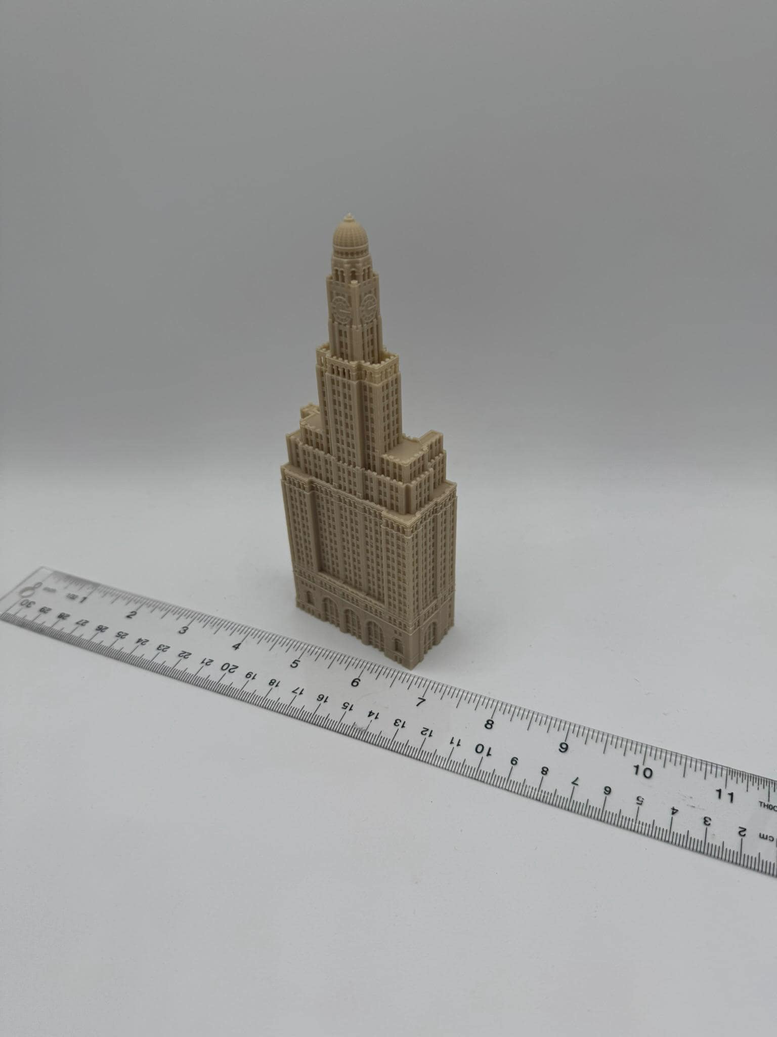 StarsoftheCity One Hanson Place 3D Printed Statue Beige