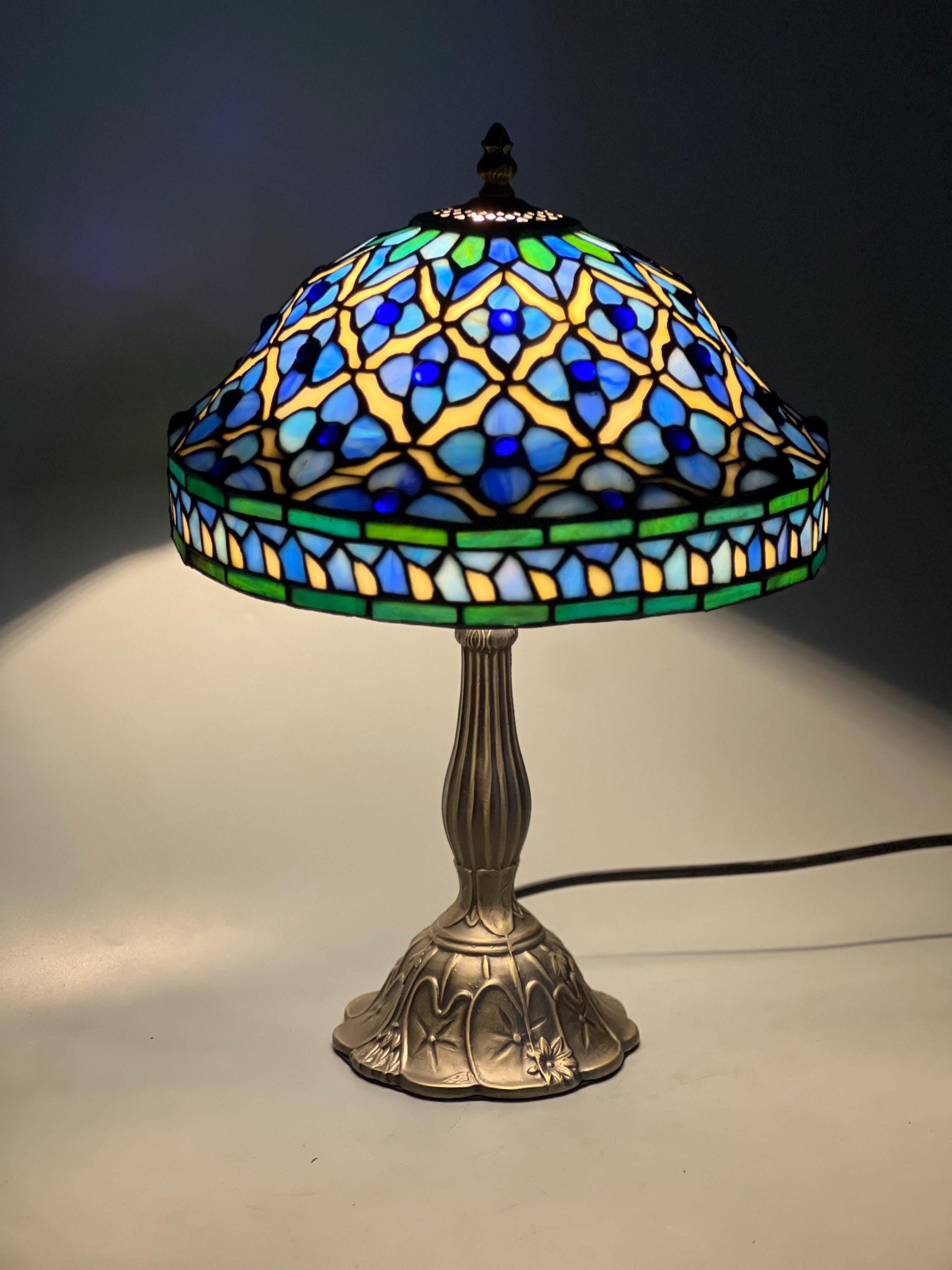 Vintage Tiffany Floral Stained Glass Table Lamp 14in