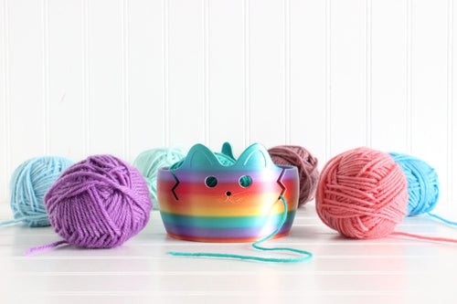 DelightfullyDutch Cat Yarn Bowl Holder for Knitting Crochet 3 Sizes