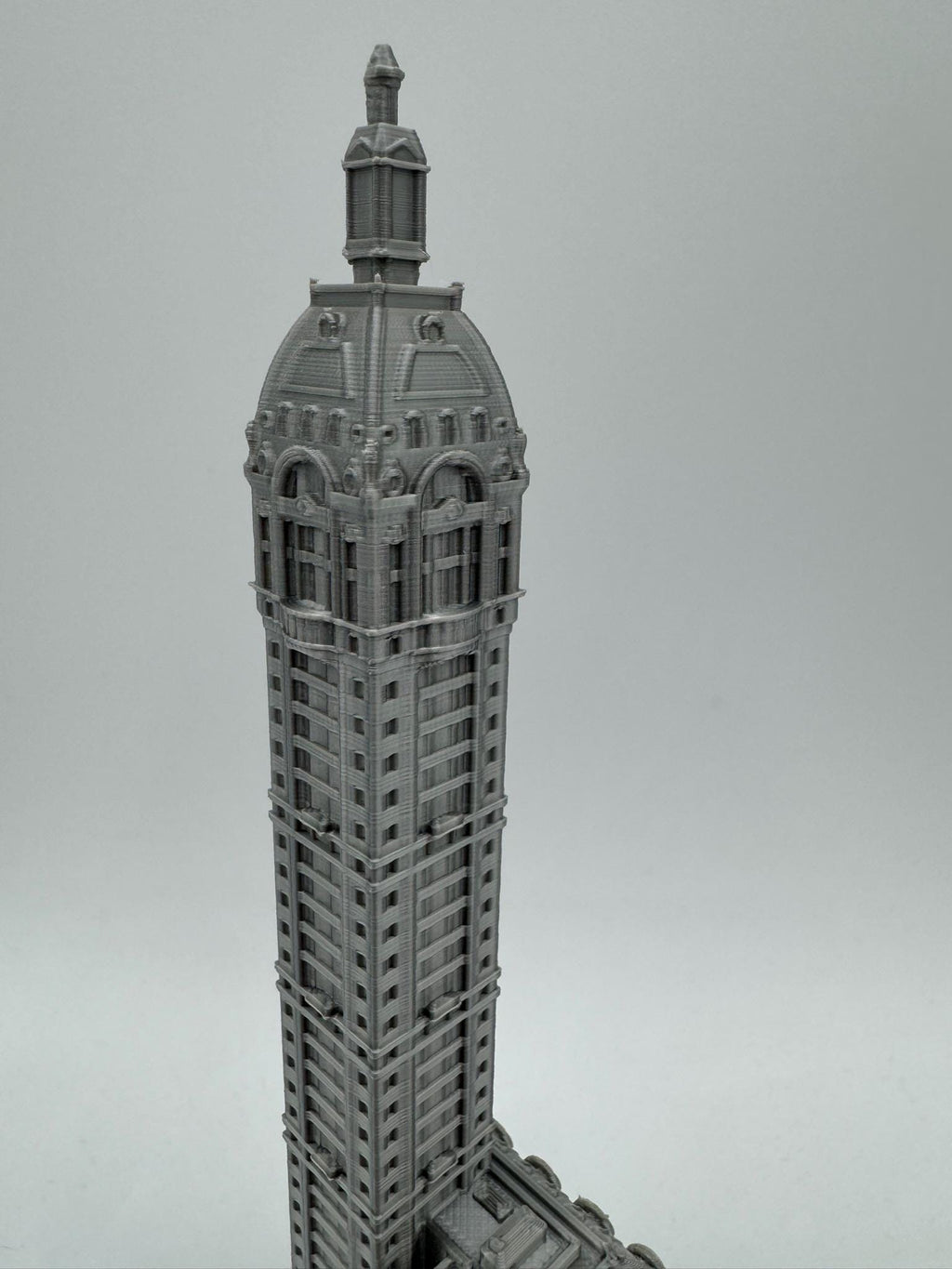 StarsoftheCity Singer Building New York 3D Printed Model Statue