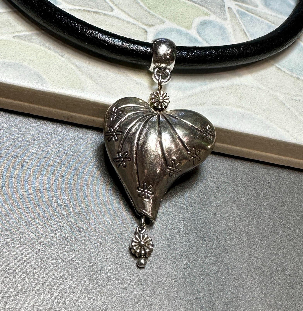 MossberryandStone Leather Choker Necklace With Puffed Heart Pendant