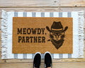 HamlinRowShop Meowdy Partner Coir Doormat Funny Cowboy Cat