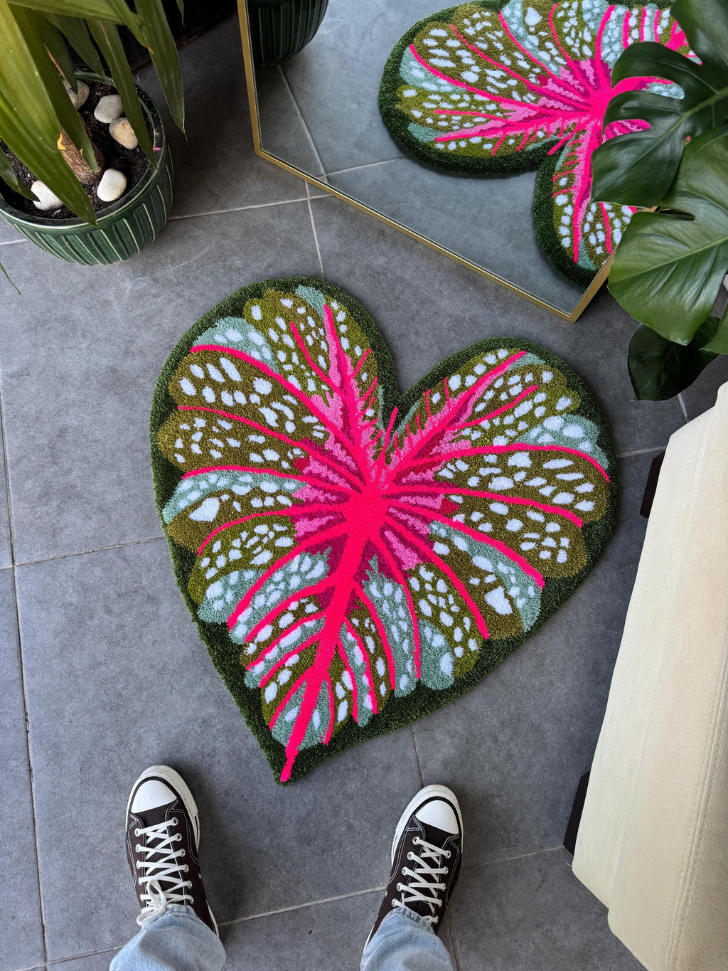 Heart Shaped Caladium Leaf Fluffy Handmade Tufted Rug
