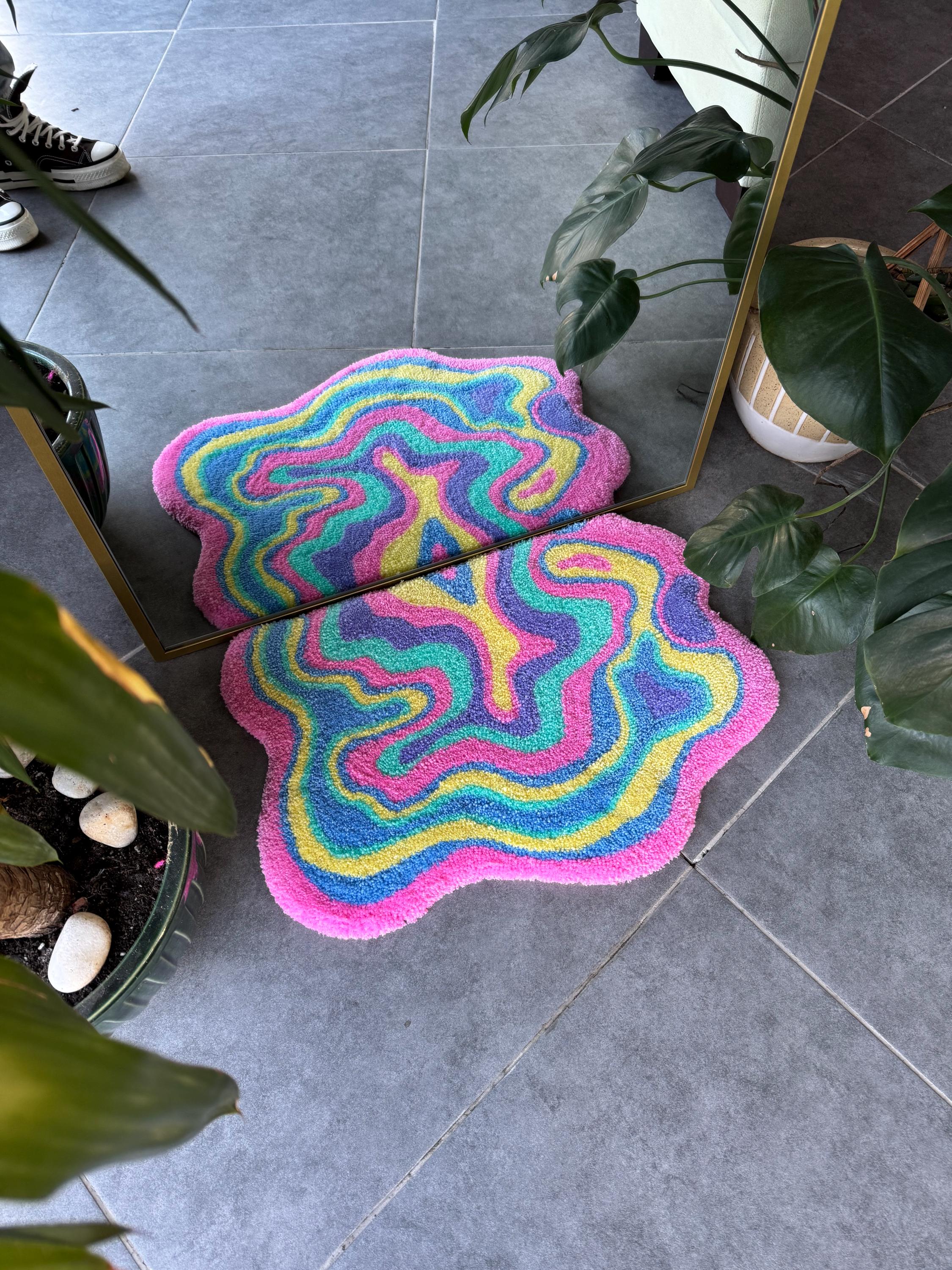 OrnnWorks Fluid Colorful Fluffy Tufted Rug