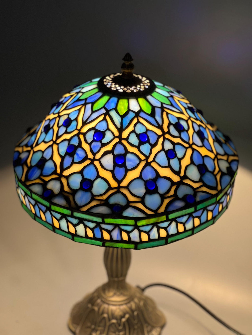 Vintage Tiffany Floral Stained Glass Table Lamp 14in