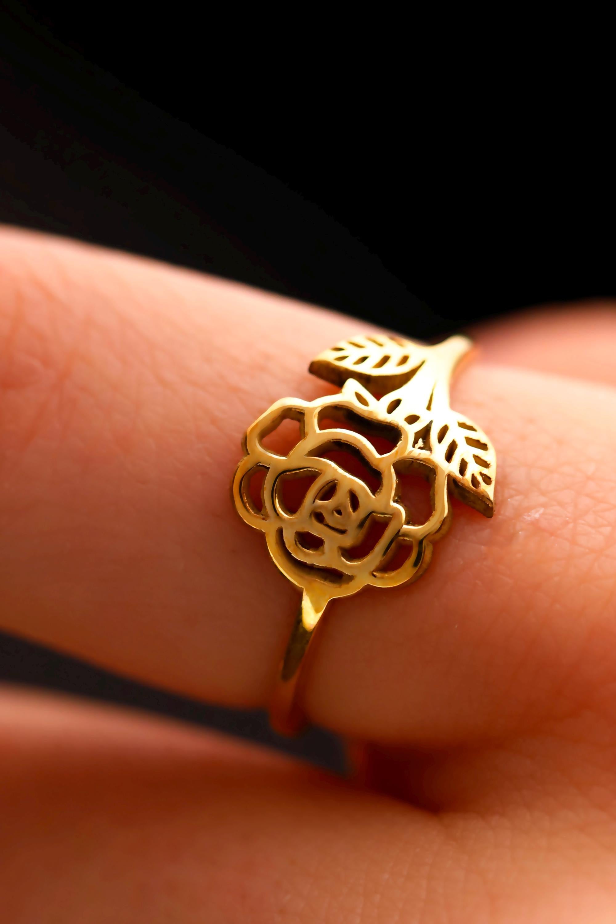 SilverGoldandRose Sterling Silver Birth Flower Ring Personalized Family Jewelry