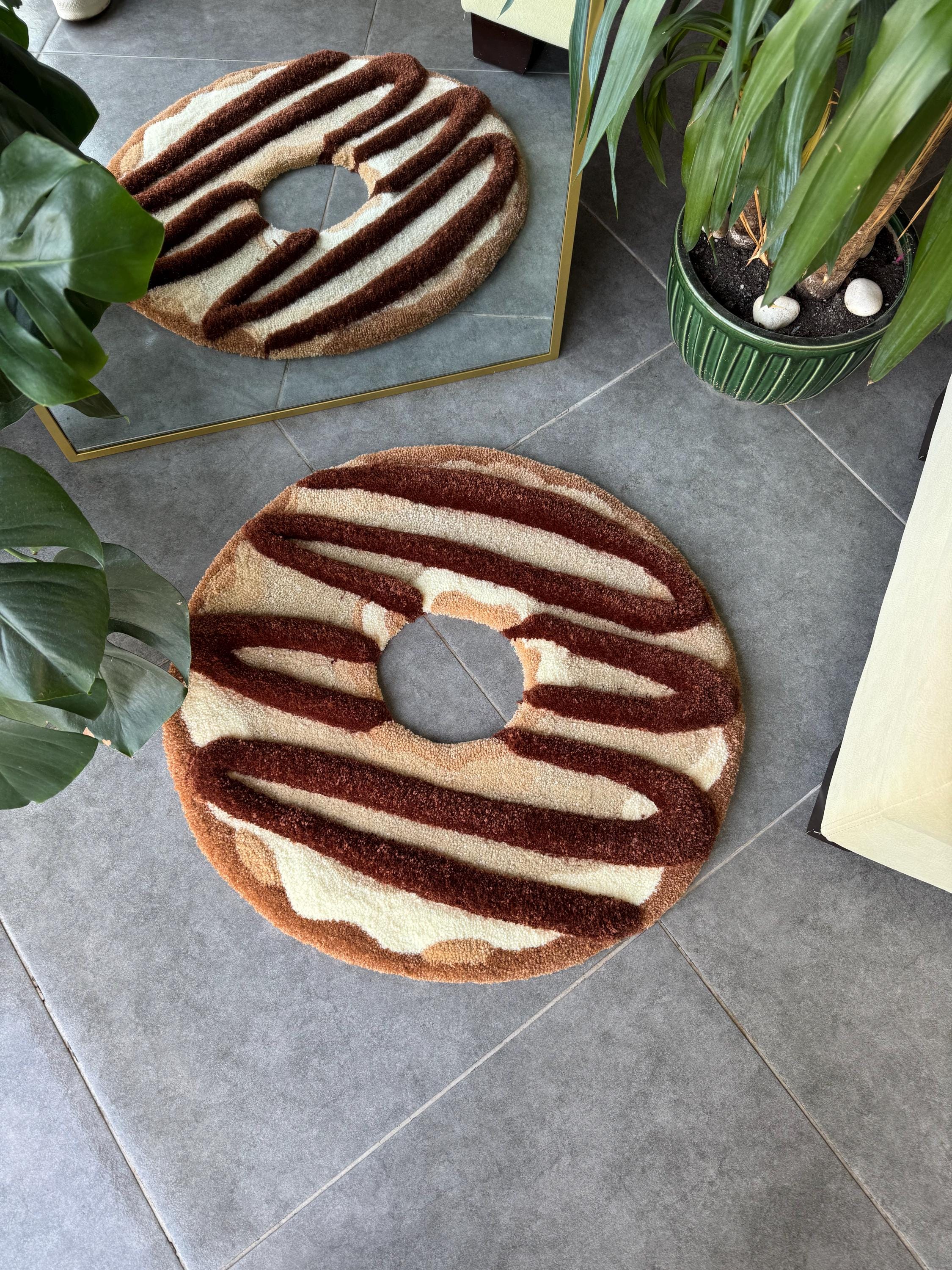 OrnnWorks 3D Fluffy Chocolate Donut Handmade Tufted Rug