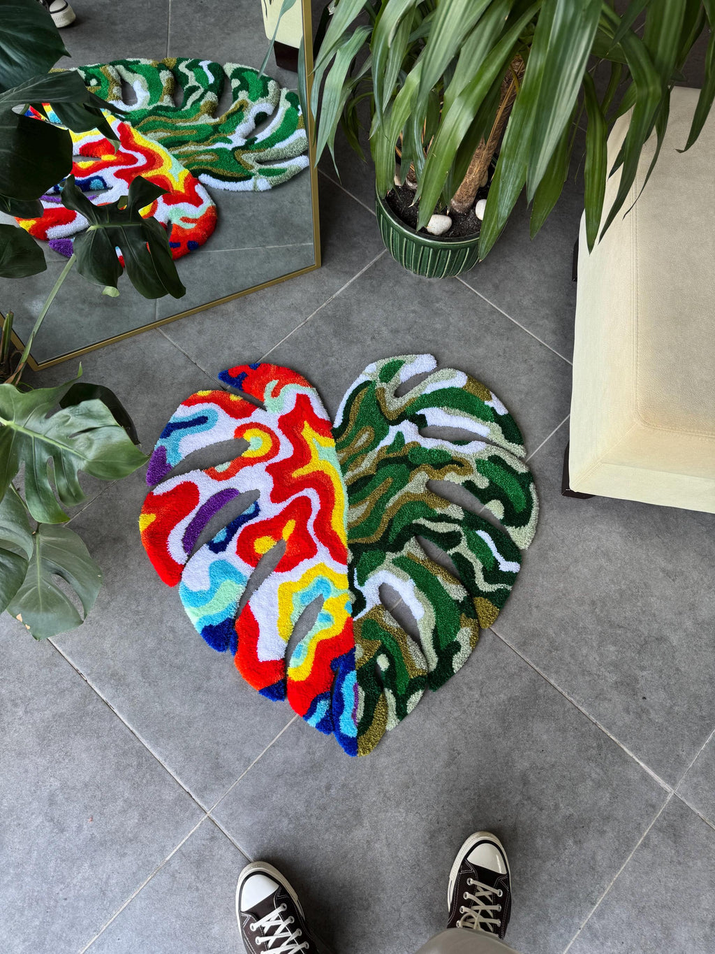OrnnWorks Thermal Colorful Monstera Leaf Fluffy Tufted Rug