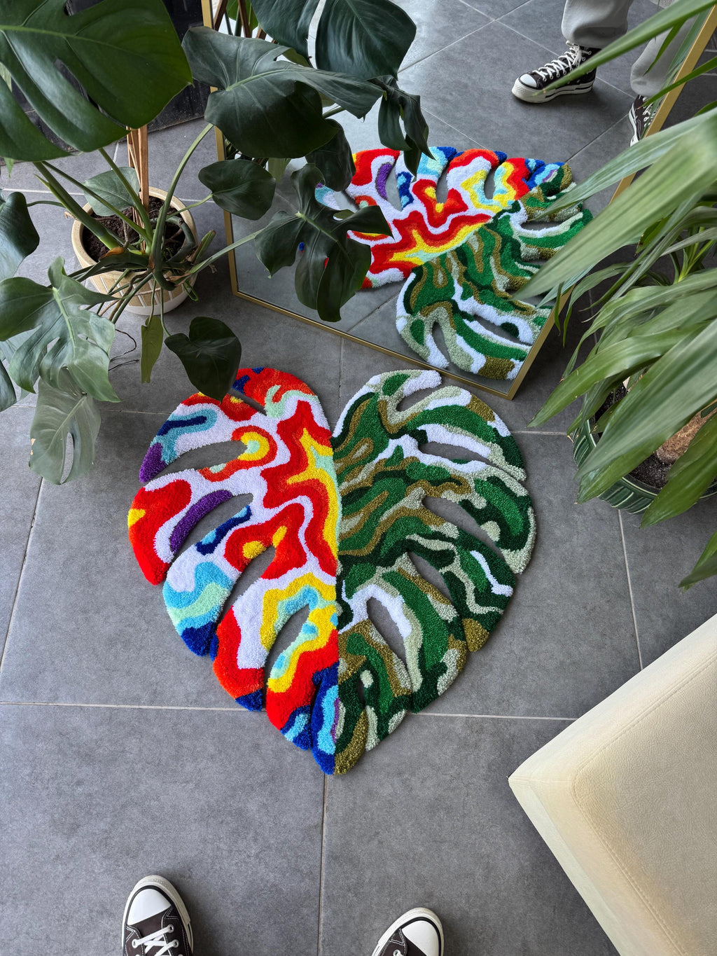 OrnnWorks Thermal Colorful Monstera Leaf Fluffy Tufted Rug