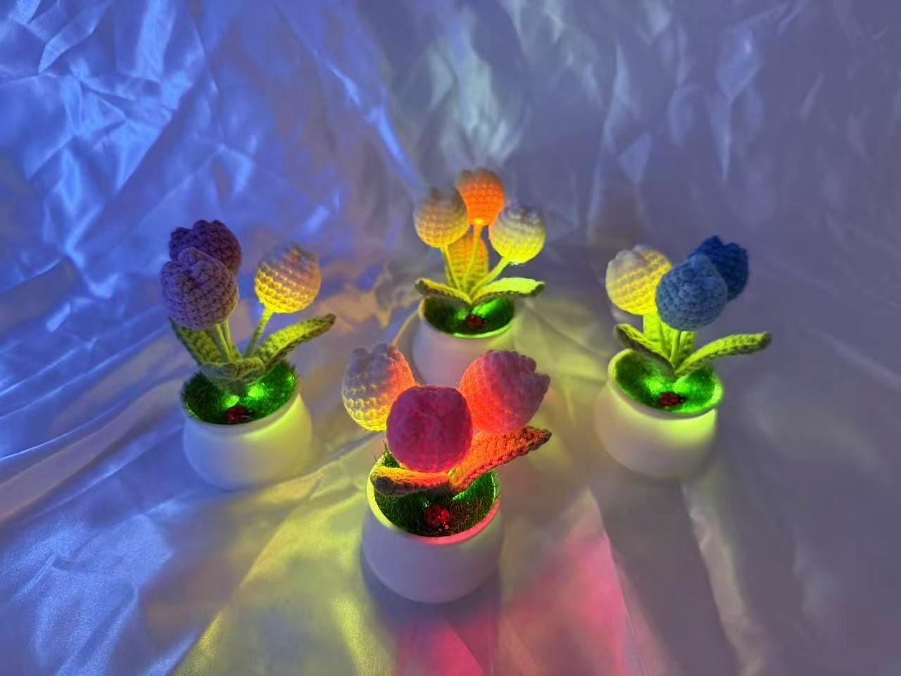 CrochetRecipe Handmade Tulip Mini Potted Plant Light Lamp 8in Pink
