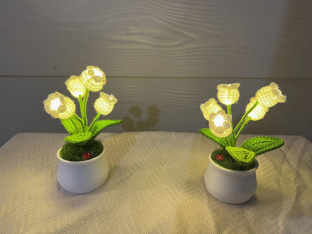 CrochetRecipe Handmade Tulip Mini Potted Plant Light Lamp 8in Pink
