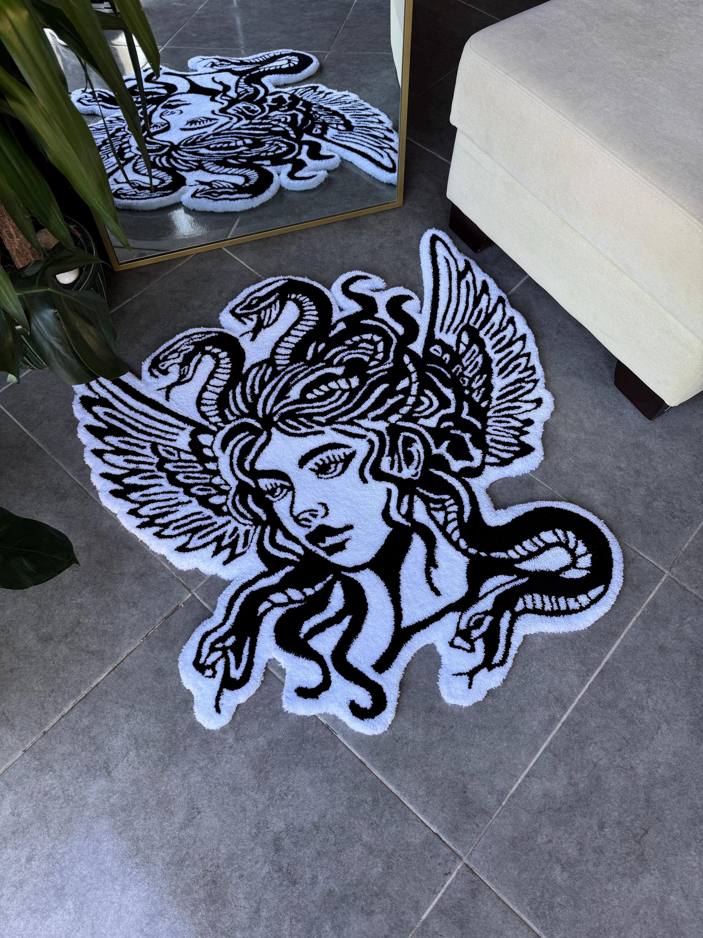 OrnnWorks Handmade Medusa Fluffy Tufted Rug with Snakes Motif