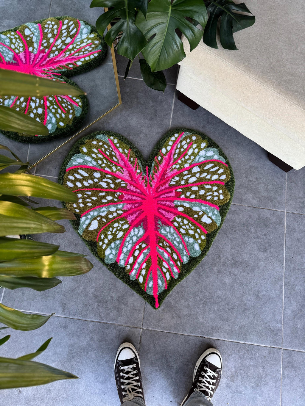 Heart Shaped Caladium Leaf Fluffy Handmade Tufted Rug
