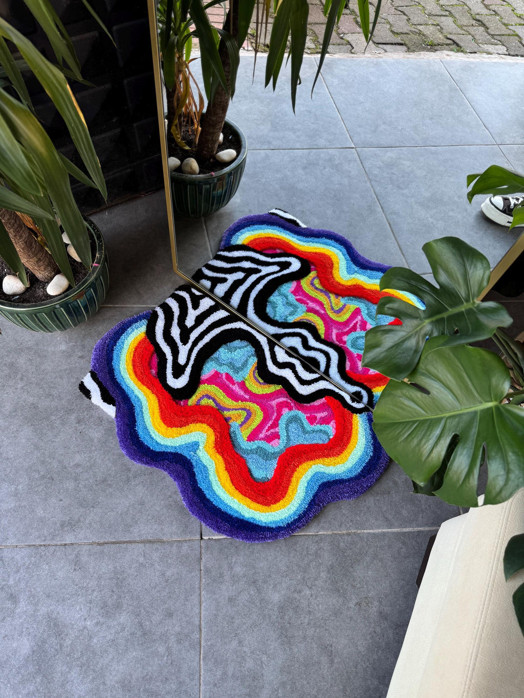 OrnnWorks Colorful Rainbow Fluffy Psychedelic Mirror Front Tufted Rug
