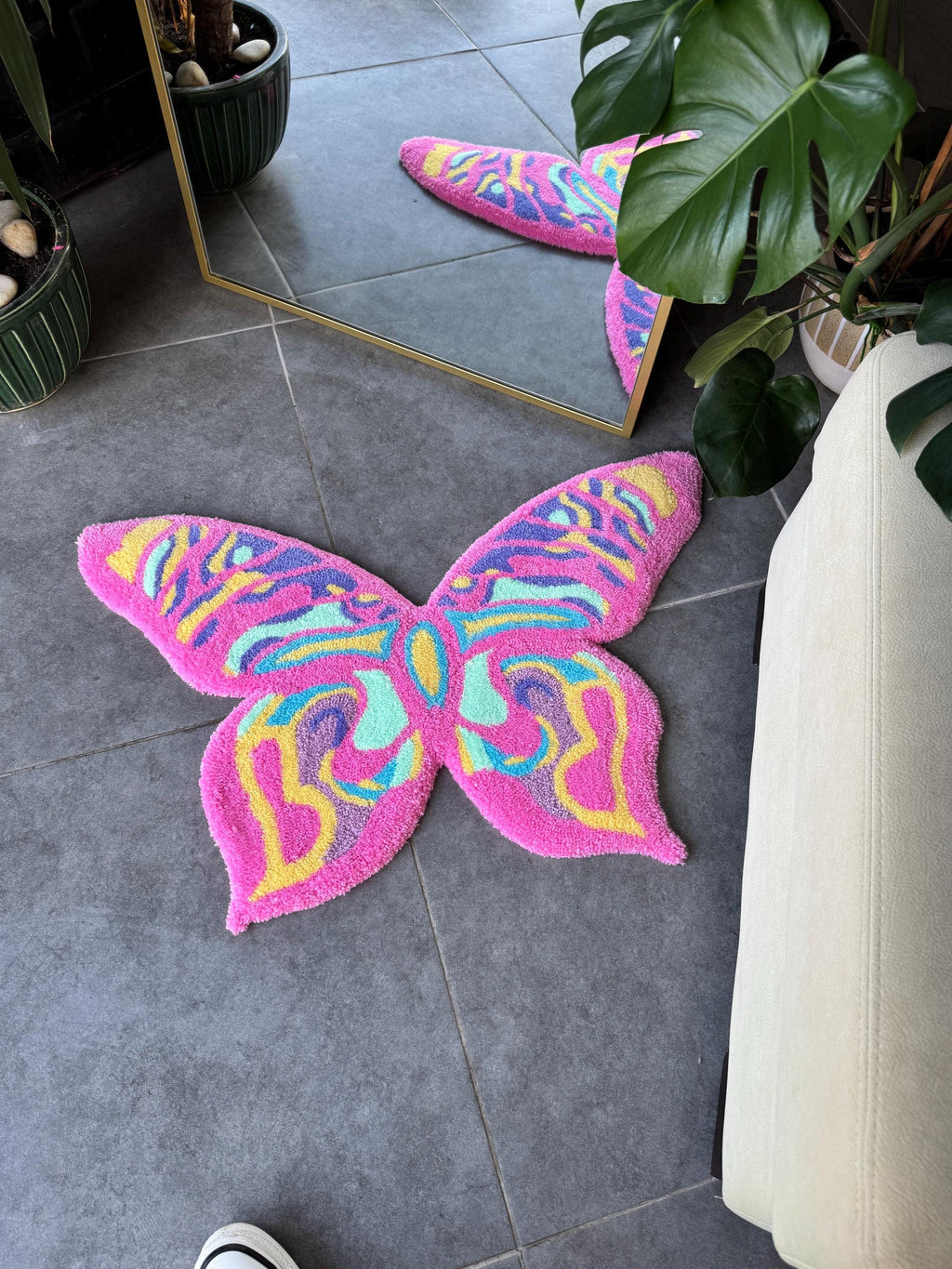 OrnnWorks Colorful Butterfly Fluffy Handmade Tufted Rug 80cm