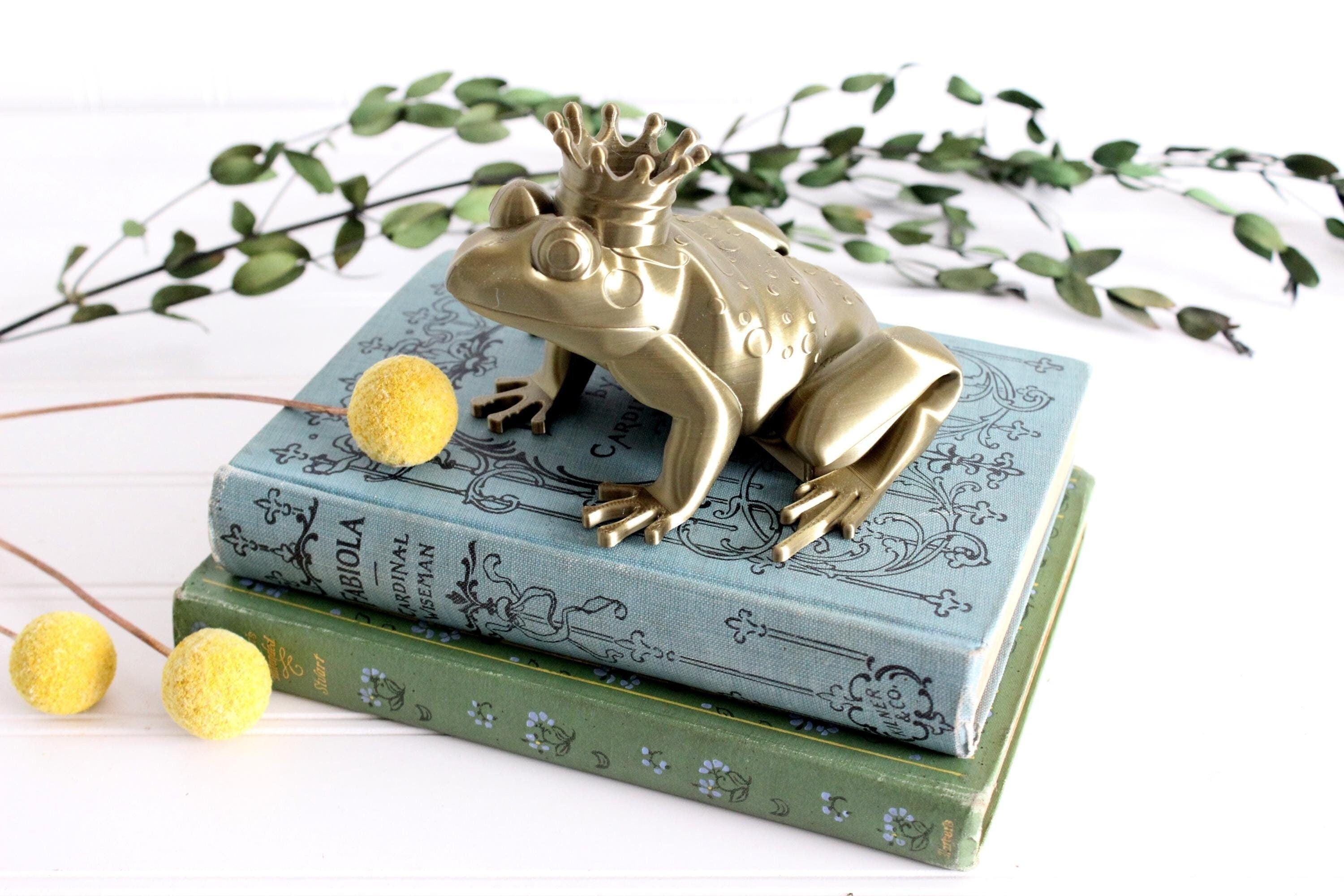 DelightfullyDutch Frog Prince Figurine with Crown Fairytale Decor 2 Sizes