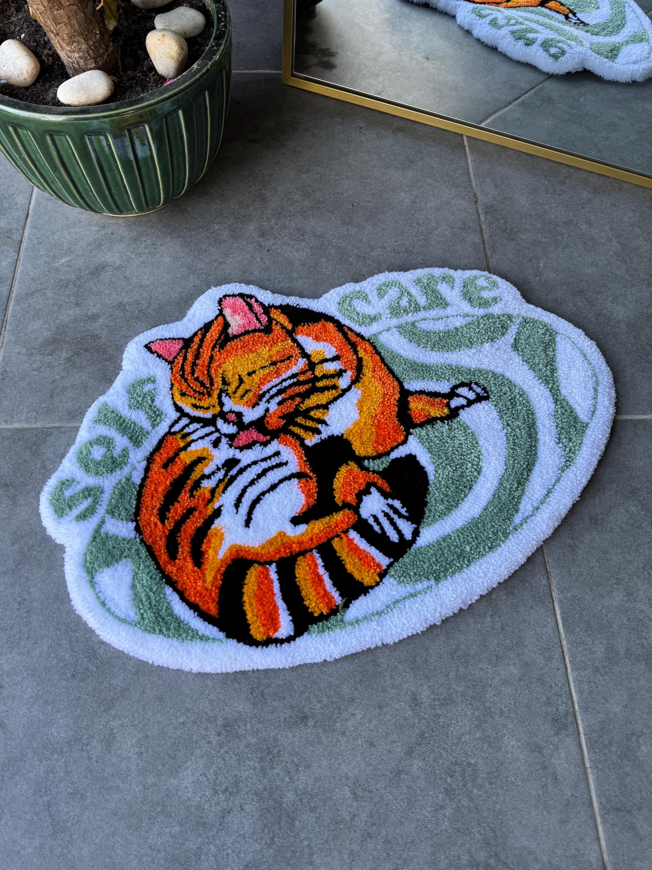 OrnnWorks Self Care Ginger Cat Licks Itself Fluffy Tufted Rug