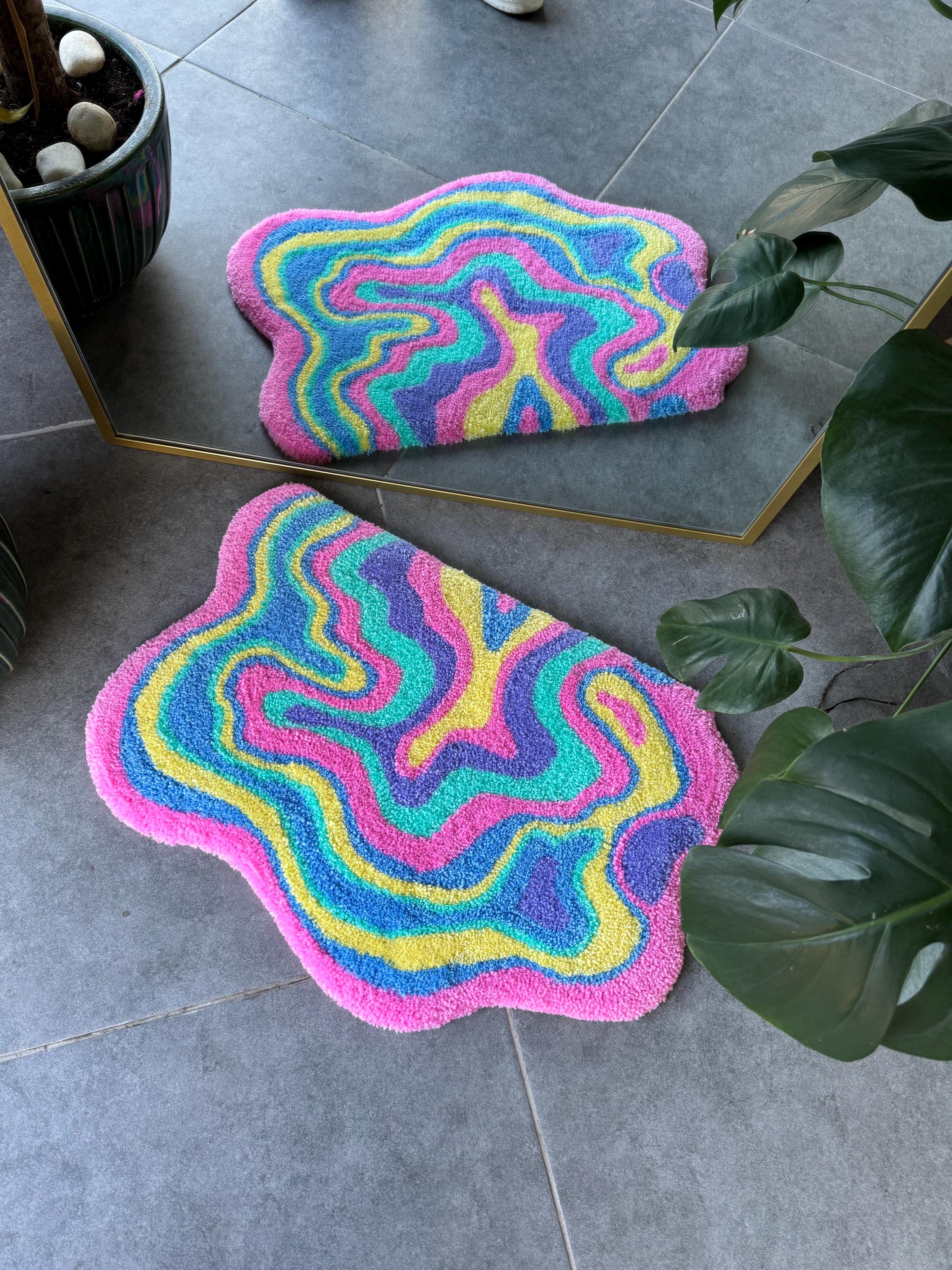 OrnnWorks Fluid Colorful Fluffy Tufted Rug