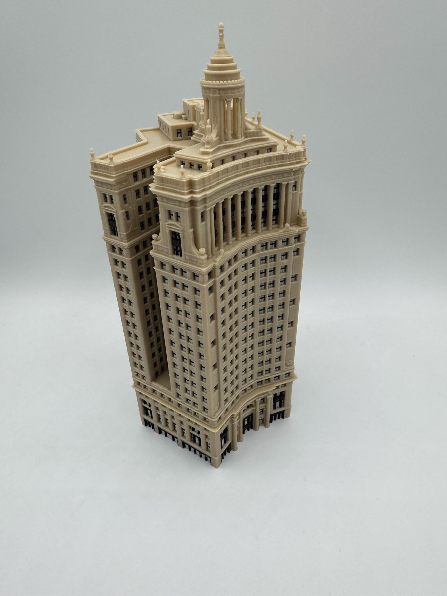 London Guarantee Building Model 3D Printed Full Color