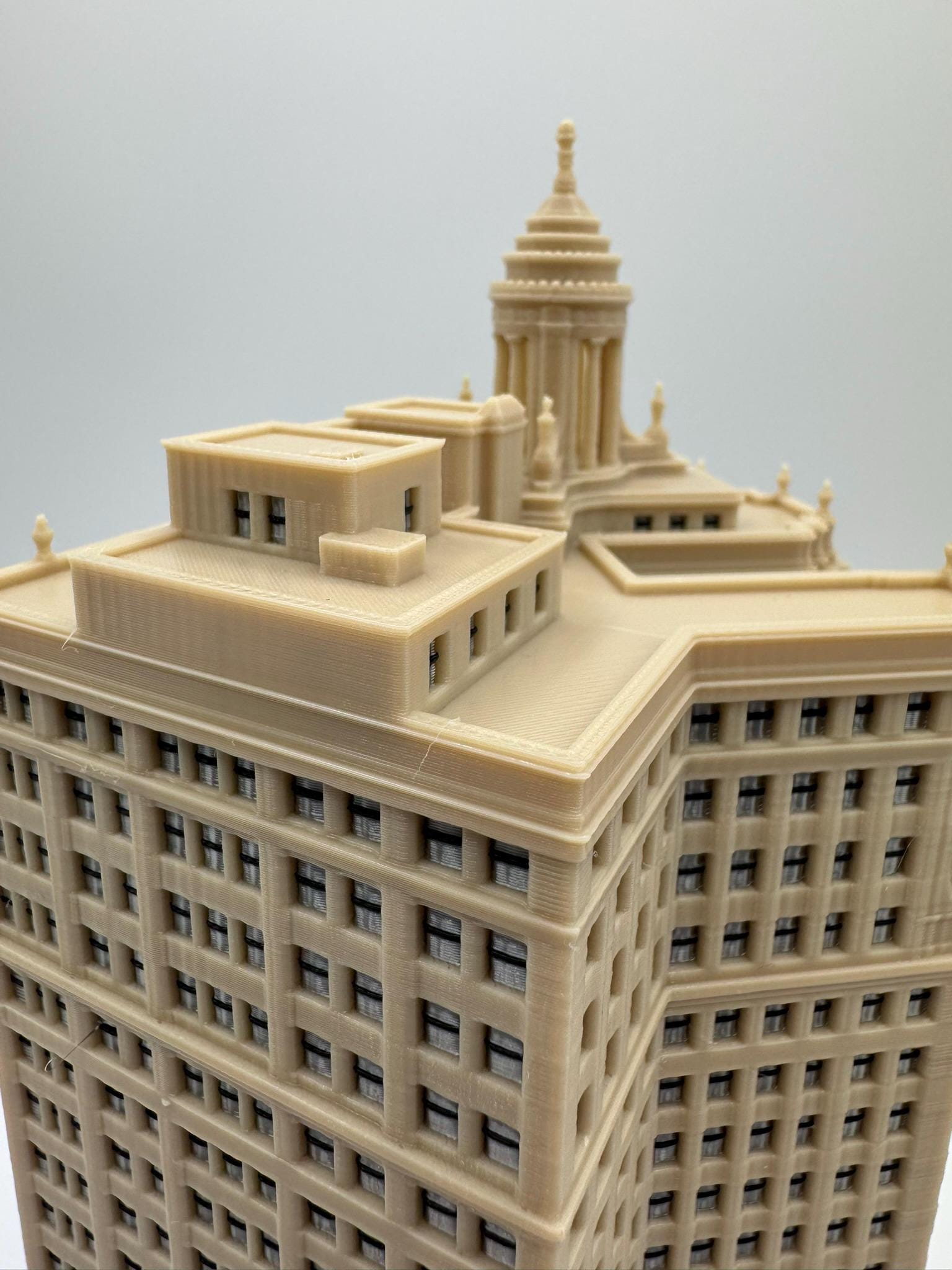 London Guarantee Building Model 3D Printed Full Color