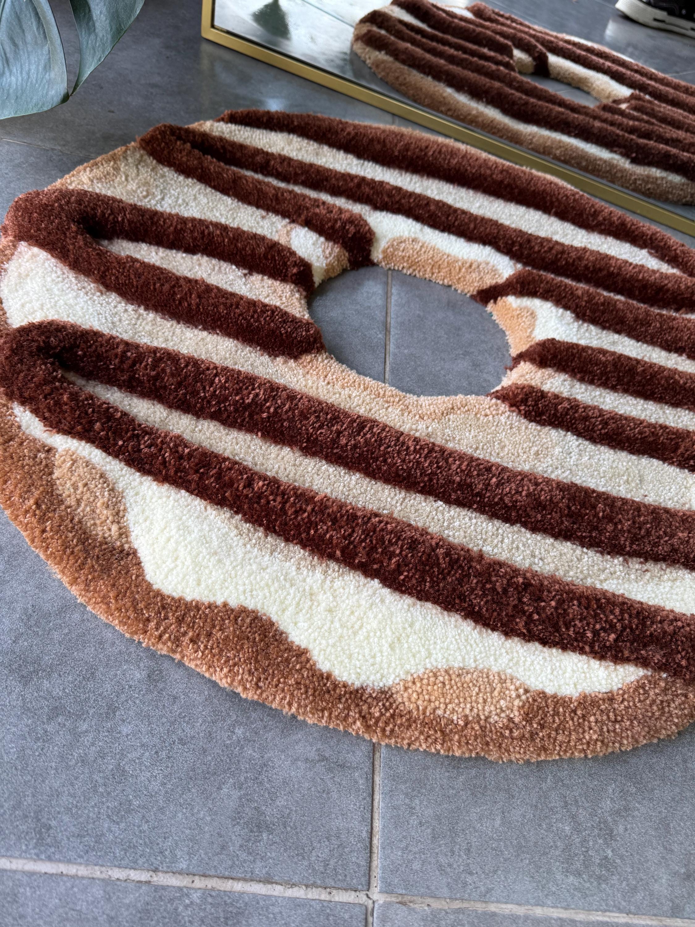OrnnWorks 3D Fluffy Chocolate Donut Handmade Tufted Rug