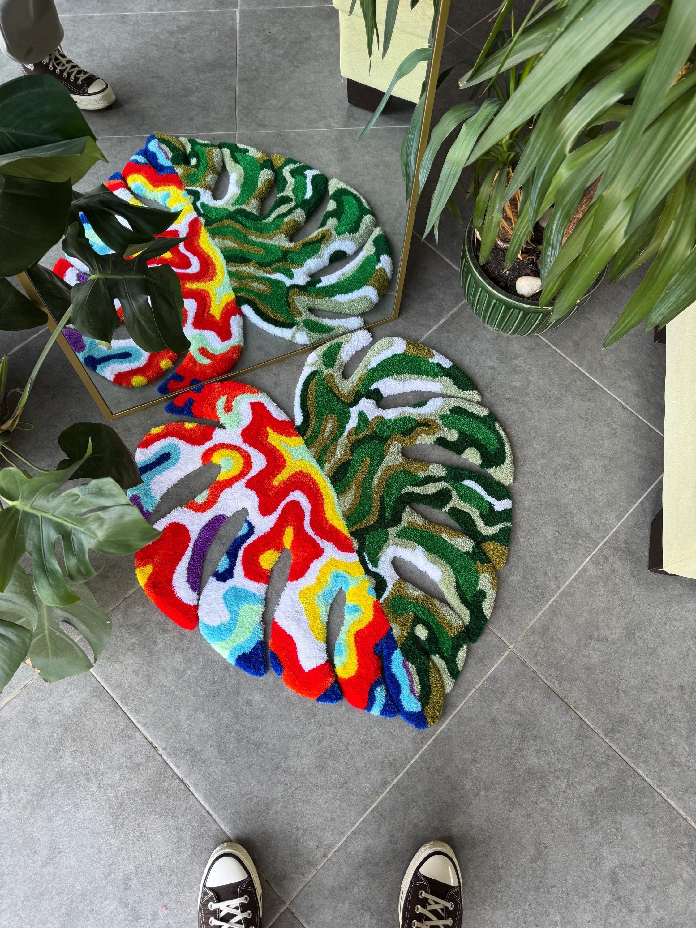 OrnnWorks Thermal Colorful Monstera Leaf Fluffy Tufted Rug