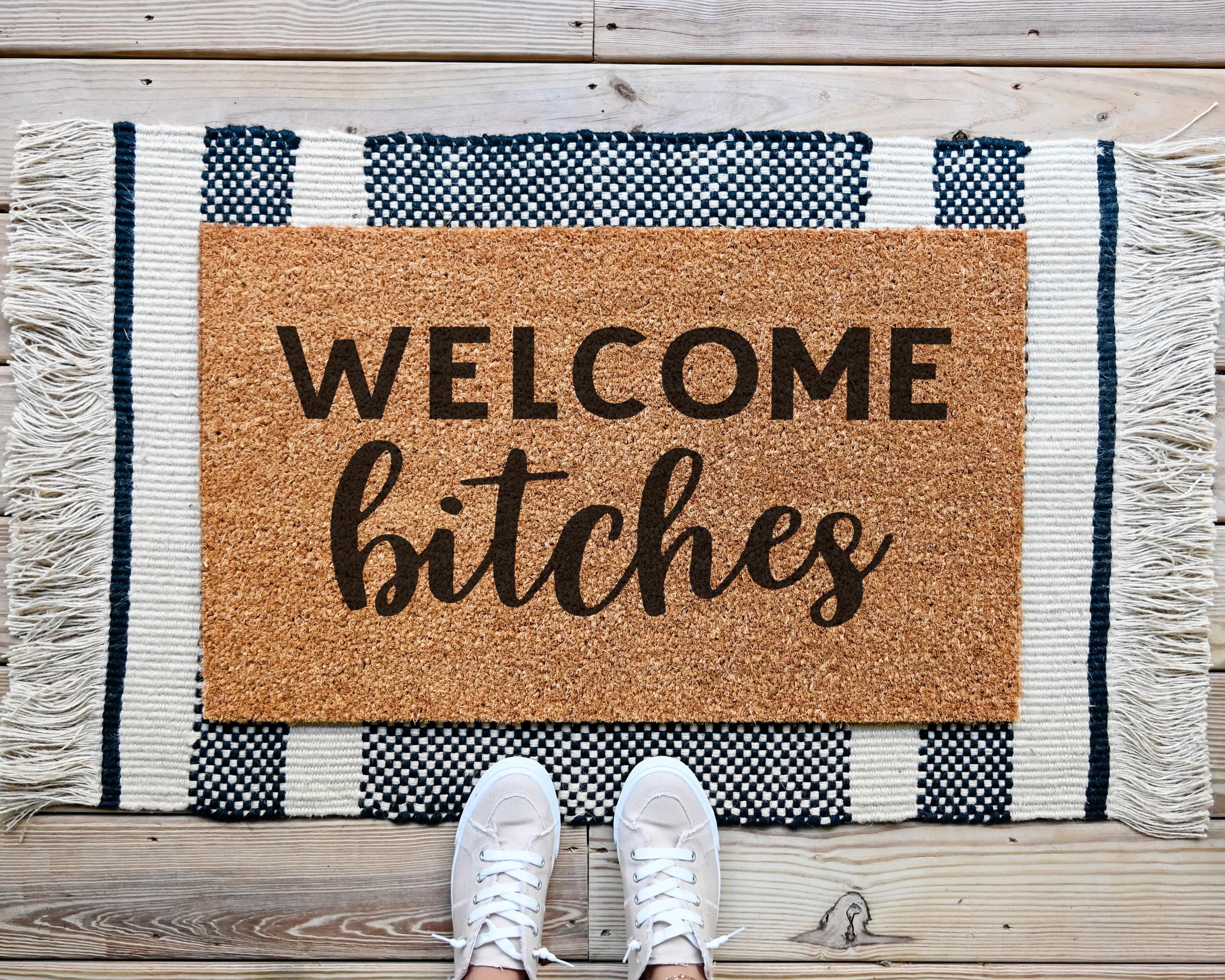 HamlinRowShop Welcome Bitches Coir Doormat Funny Black