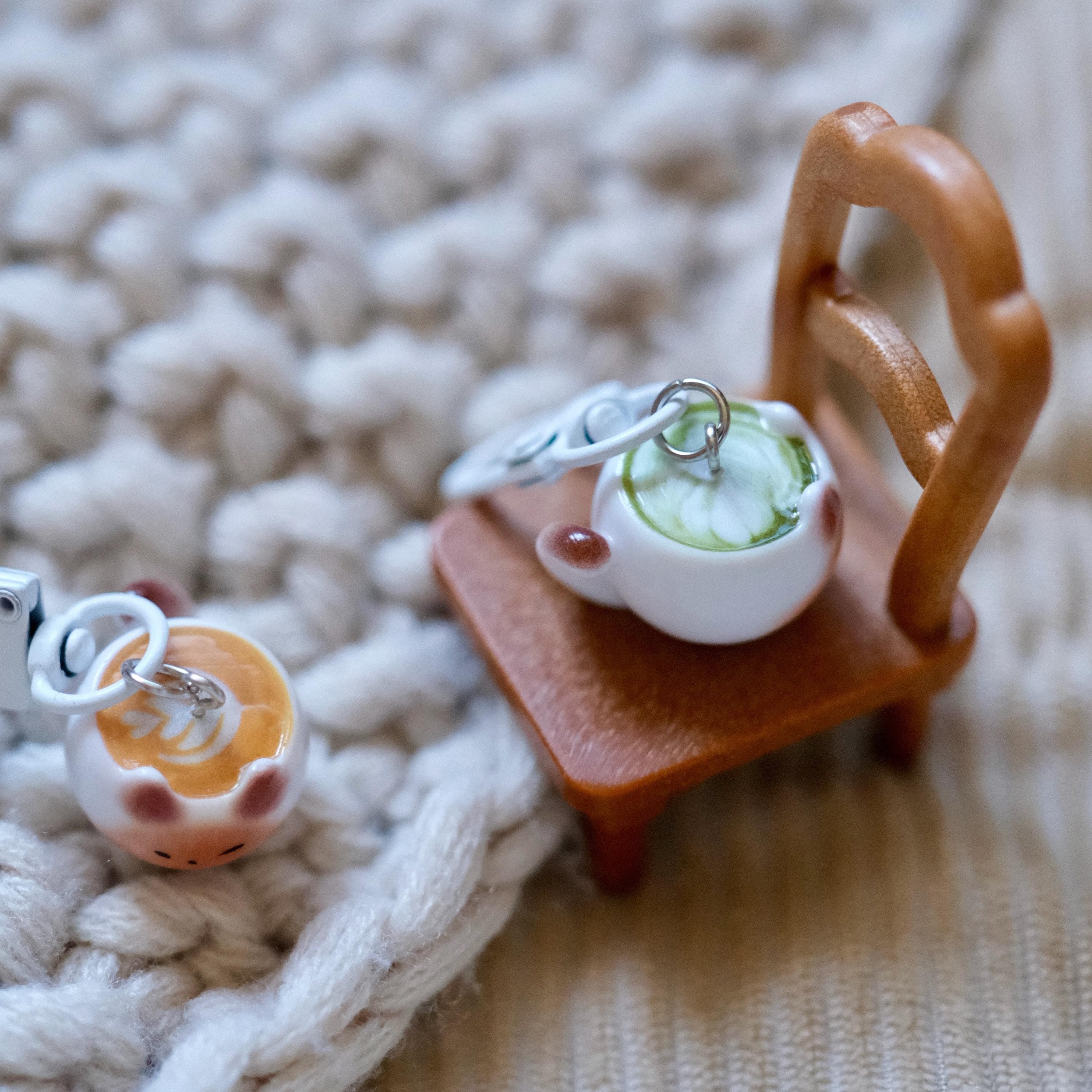 VanillaStarCafe Cat Espresso Latte Art Ceramic Keychain Charm