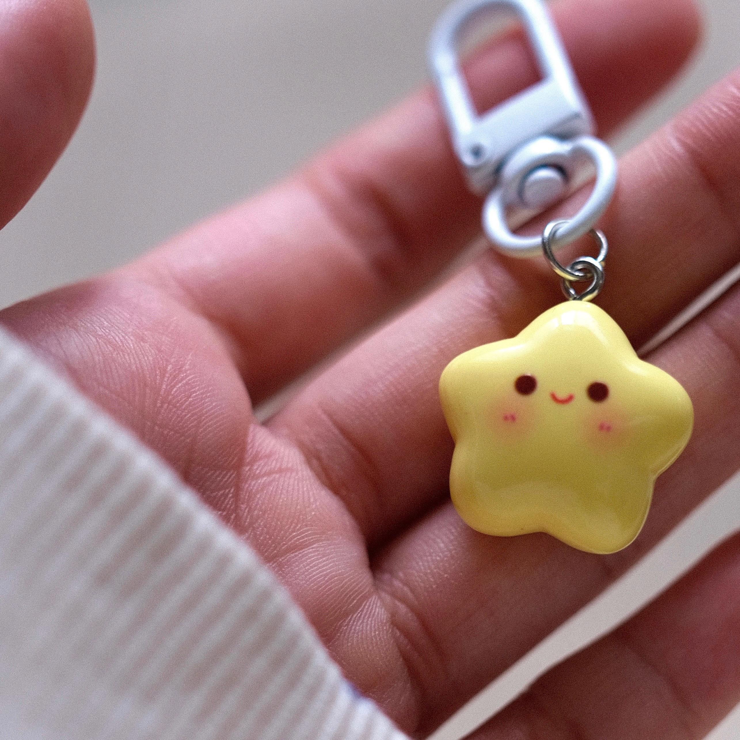 VanillaStarCafe Smiling Stars Polymer Clay Keychain 1in