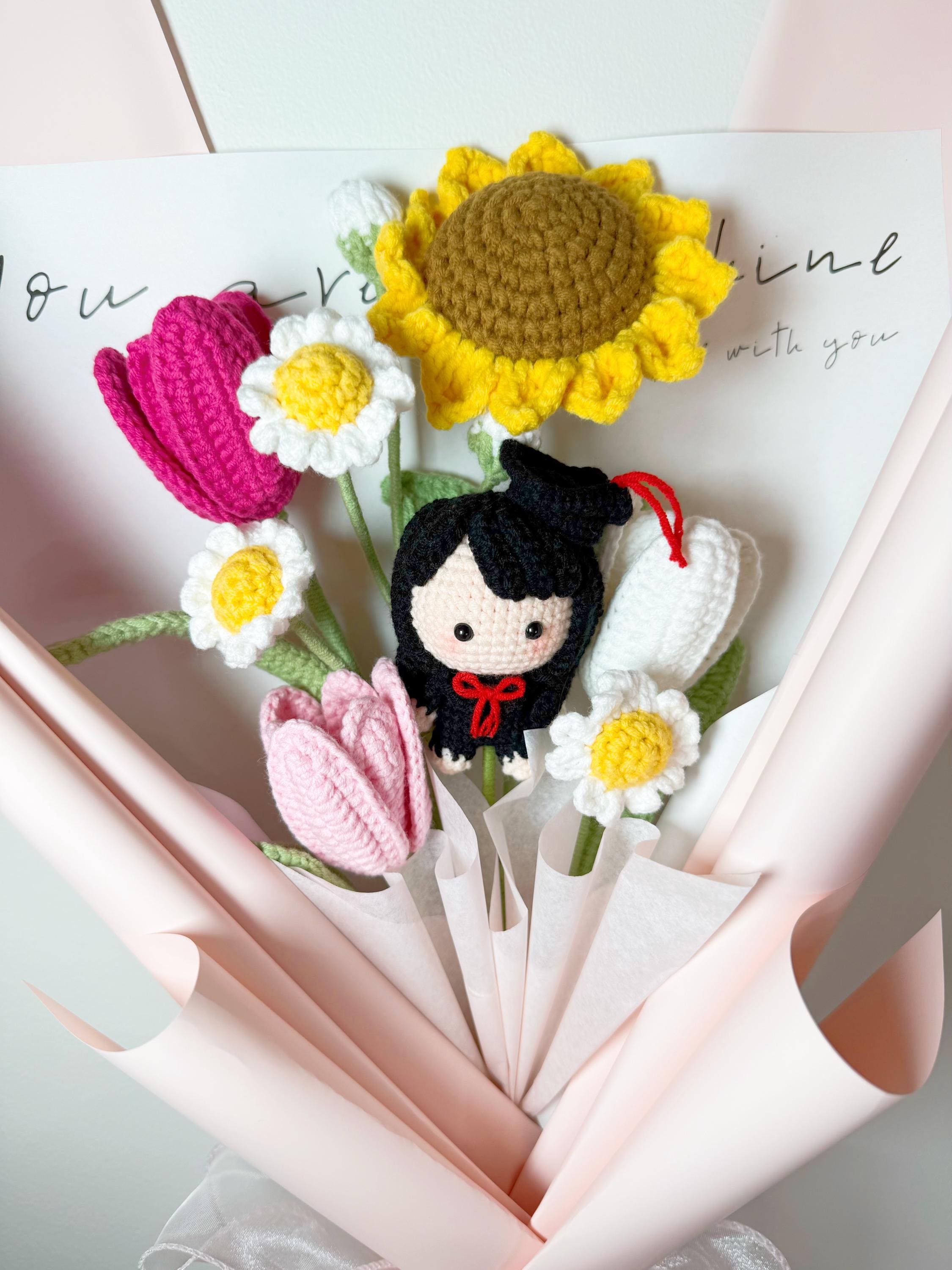 CrochetRecipe Graduation Crochet Flowers Bouquet