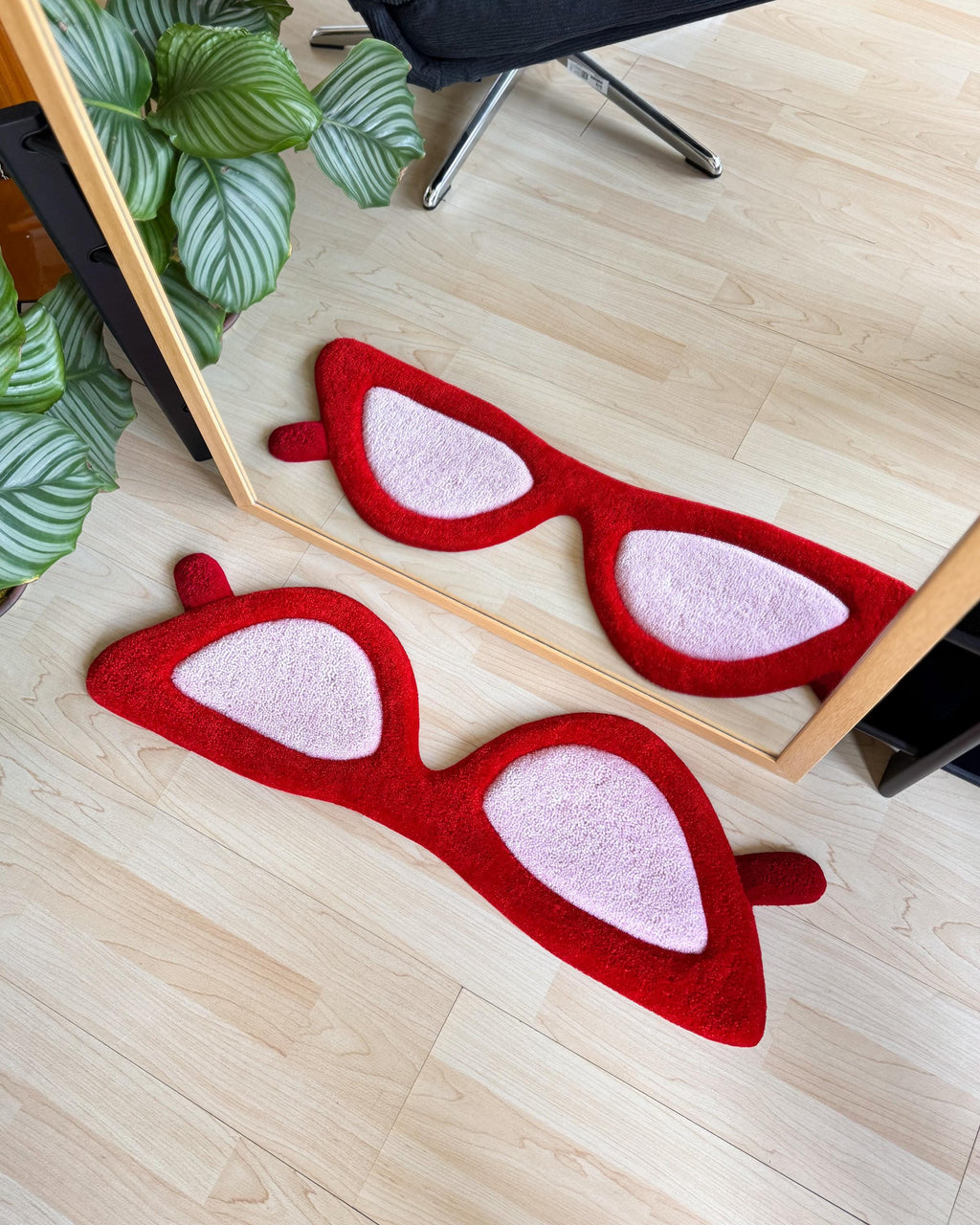 LargoModern Cat Eye Glasses Tufted Rug Handmade Fluffy Acrylic