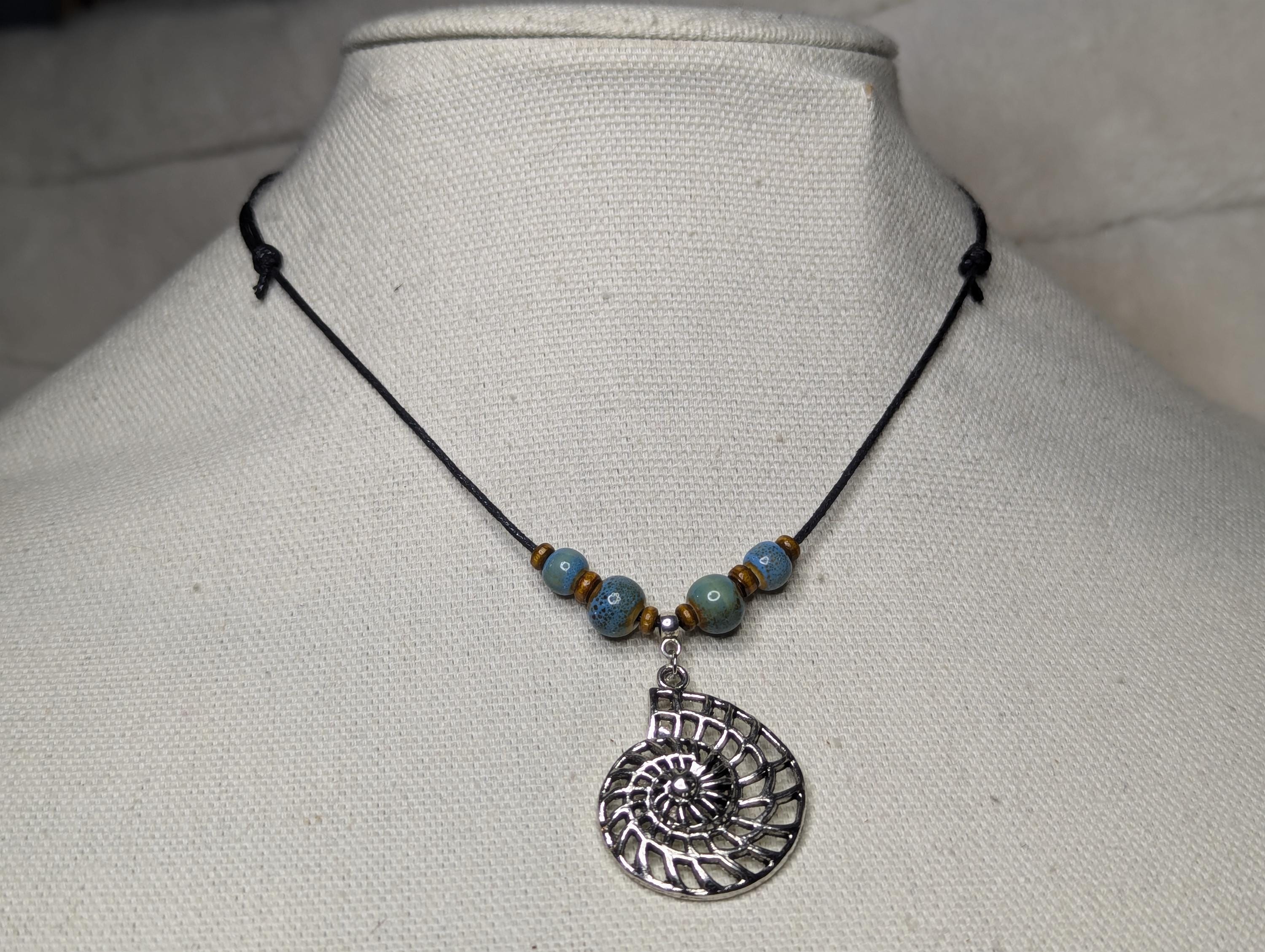NoctemPottery Ceramic Beaded Conch Shell Charm Adjustable Pendant Necklace