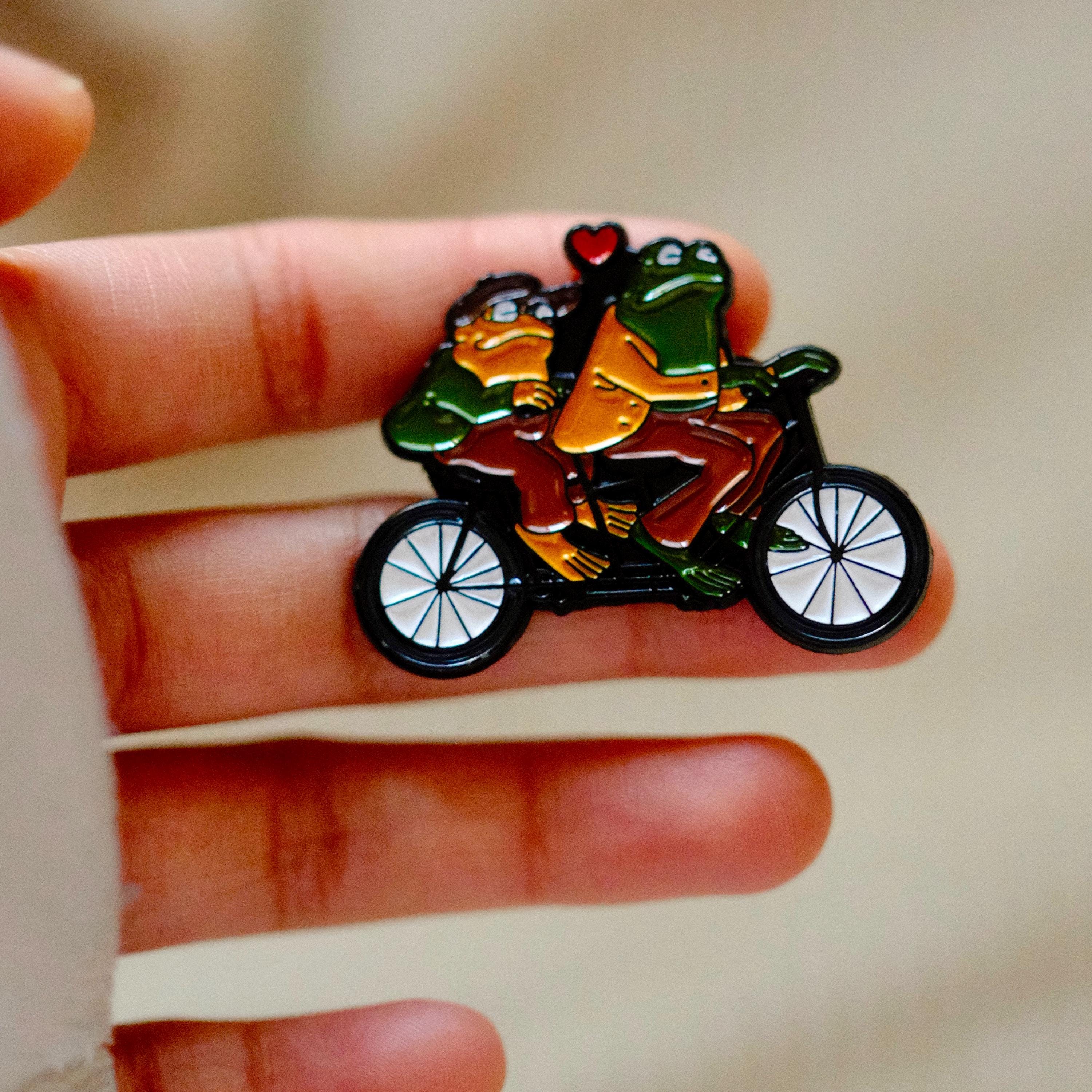 VanillaStarCafe Frog and Toad Together Enamel Pin 1.5in