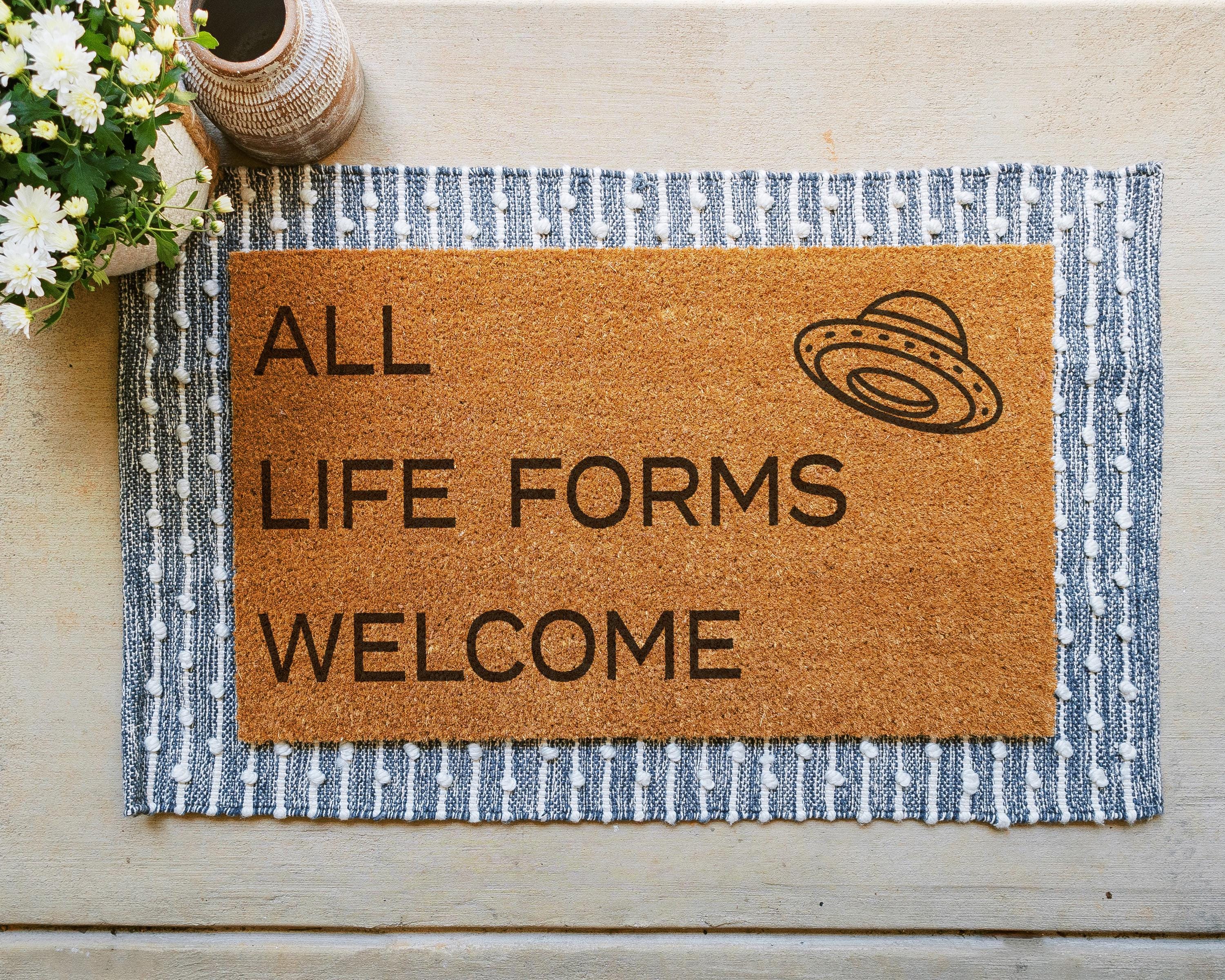 HamlinRowShop UFO Coir Doormat All Life Forms Welcome Natural Coir