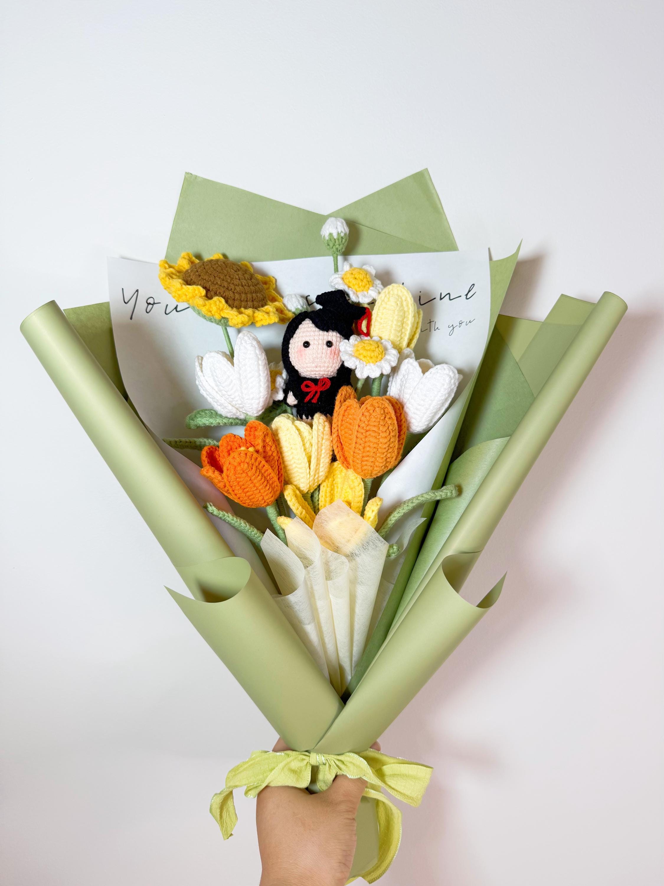 CrochetRecipe Graduation Crochet Flowers Bouquet