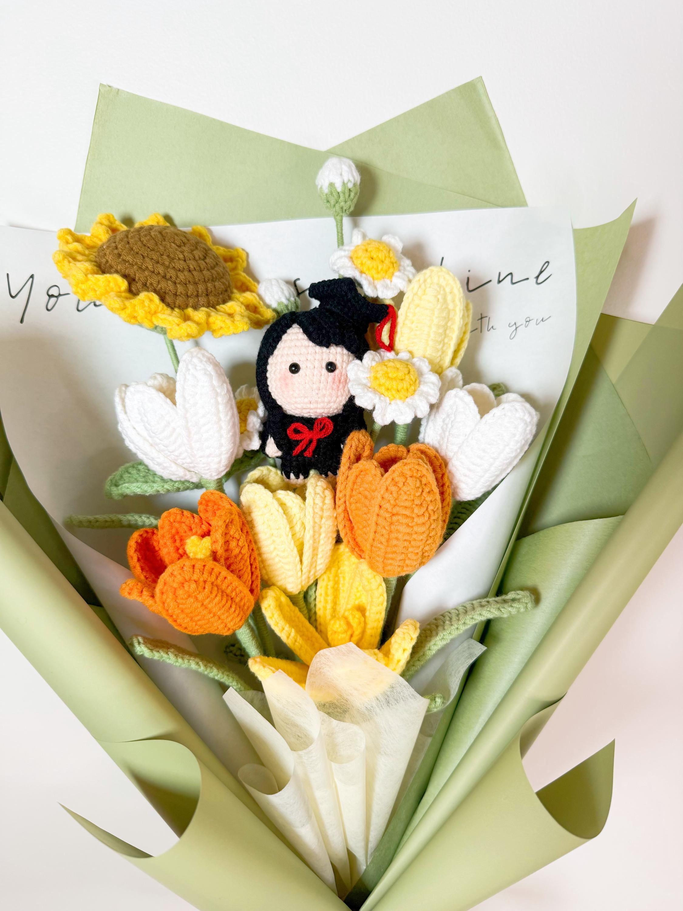 CrochetRecipe Graduation Crochet Flowers Bouquet