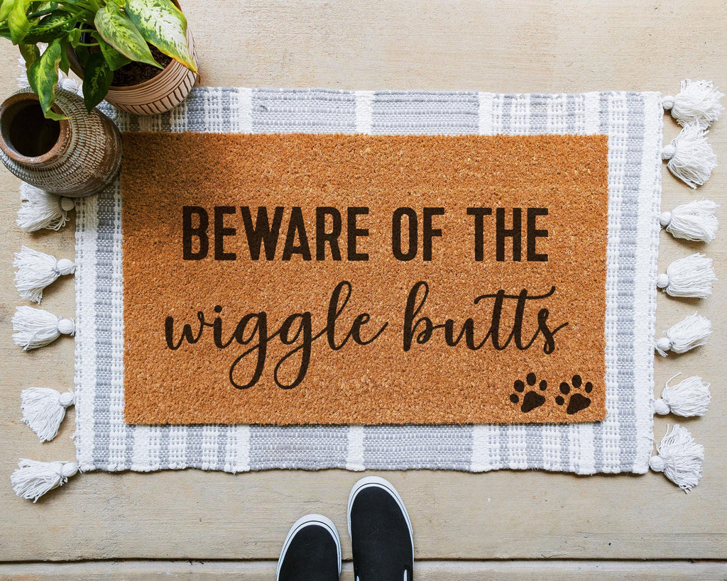 HamlinRowShop Wiggle Butts Coir Doormat Beware Of The Wiggle Butts