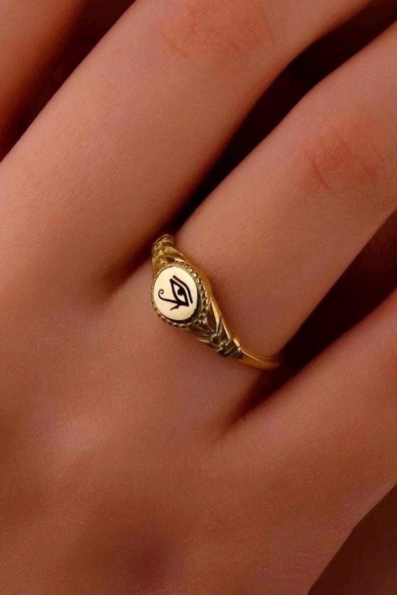 SilverGoldandRose Horus Eye Signet Ring 925 Sterling Silver Midi