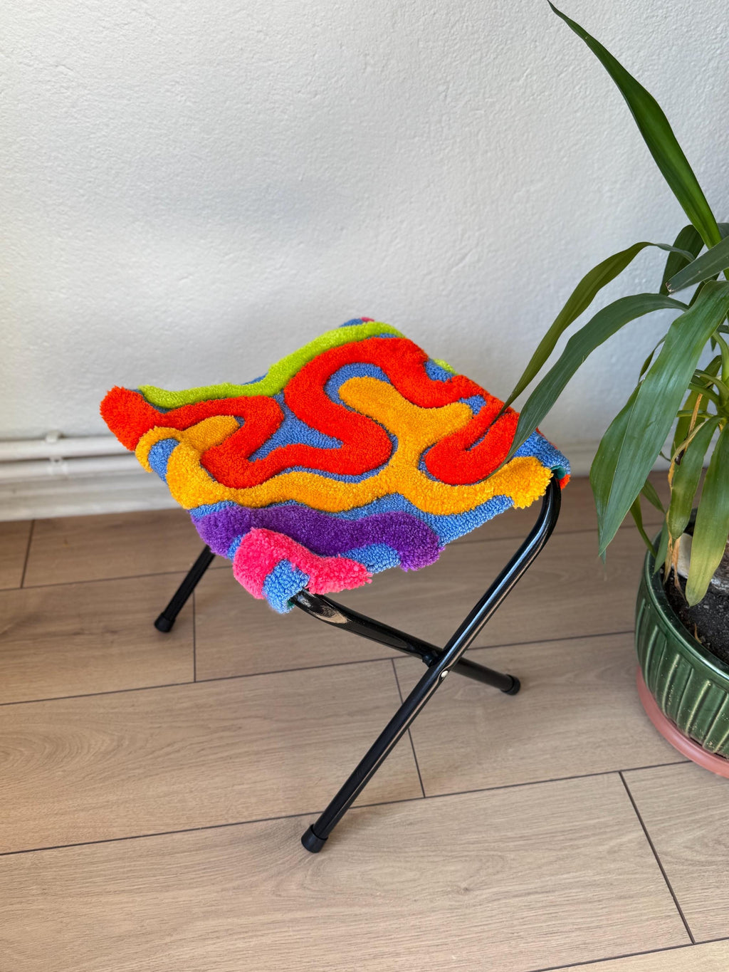 OrnnWorks Wavy Colorful 3D Fluffy Tufted Stool 15.8in