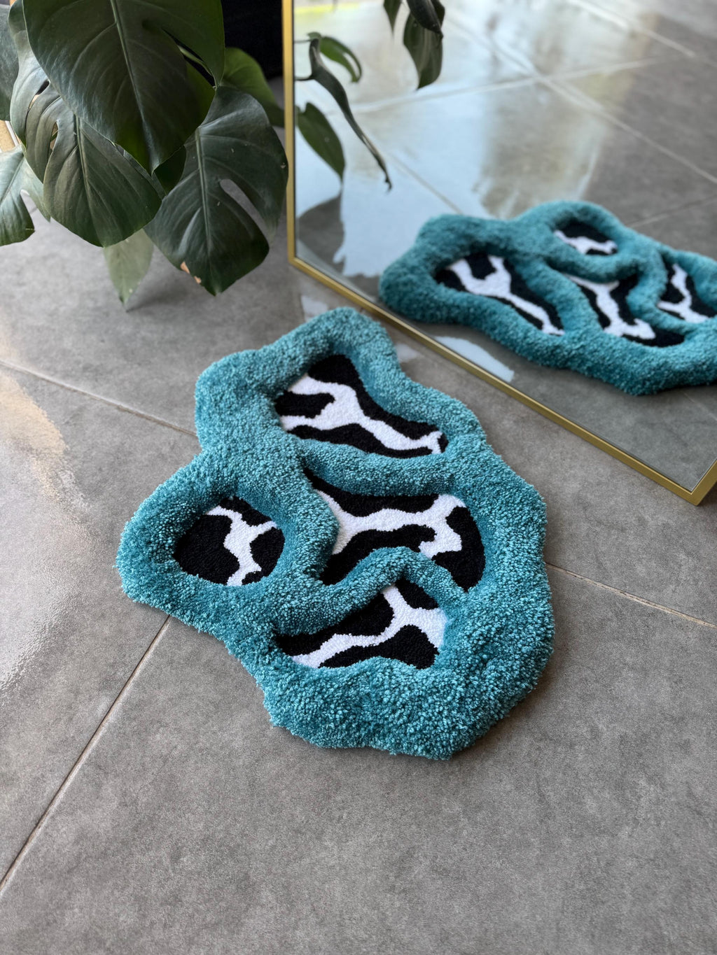 OrnnWorks 3D Blue Abstract Cow Print Handmade Tufted Rug