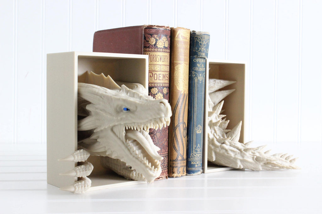Dragon Book Nook, Fourth Wing Bookshelf Decor, Bookish, Valentine’s Day Gift