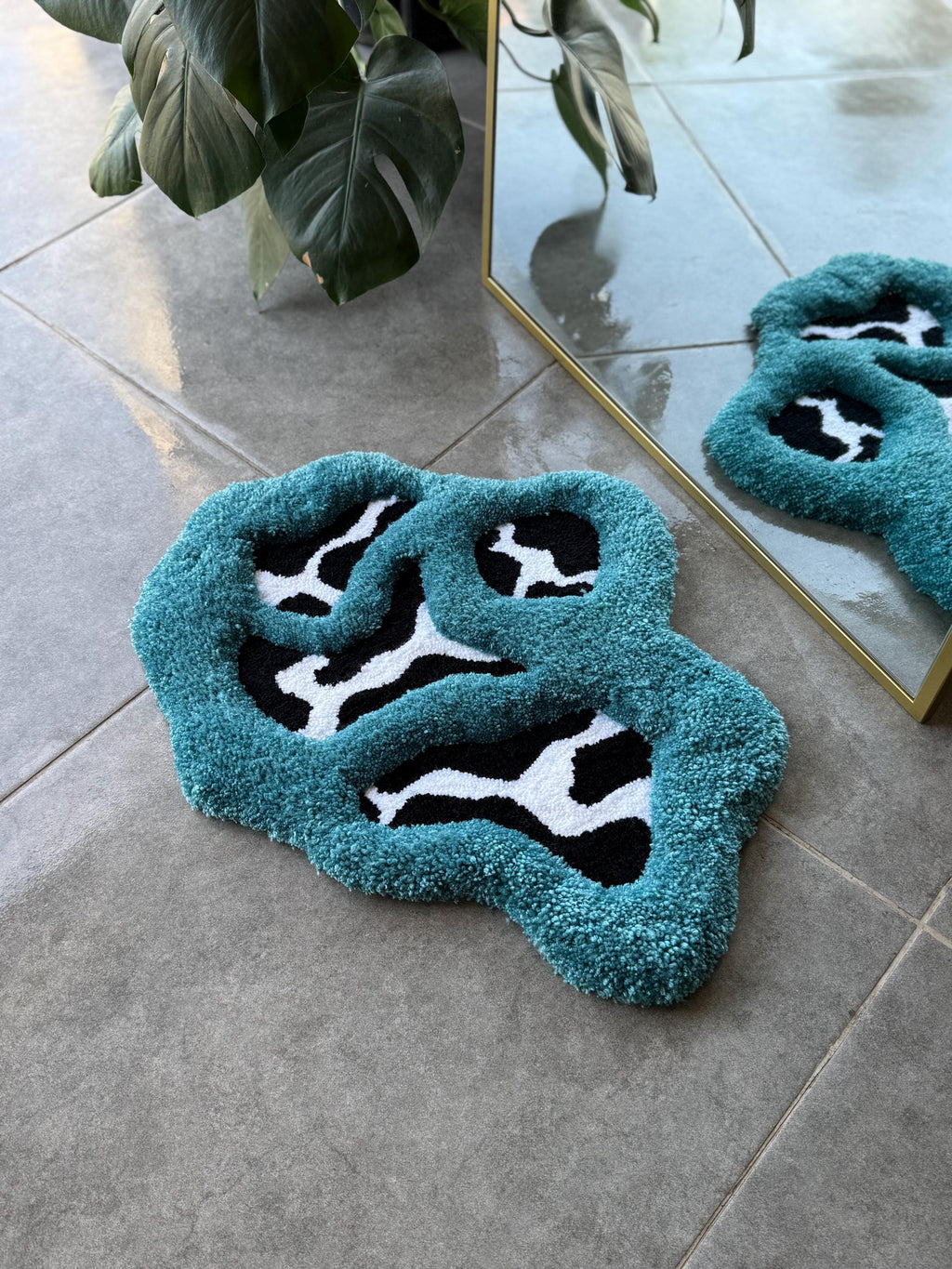 OrnnWorks 3D Blue Abstract Cow Print Handmade Tufted Rug