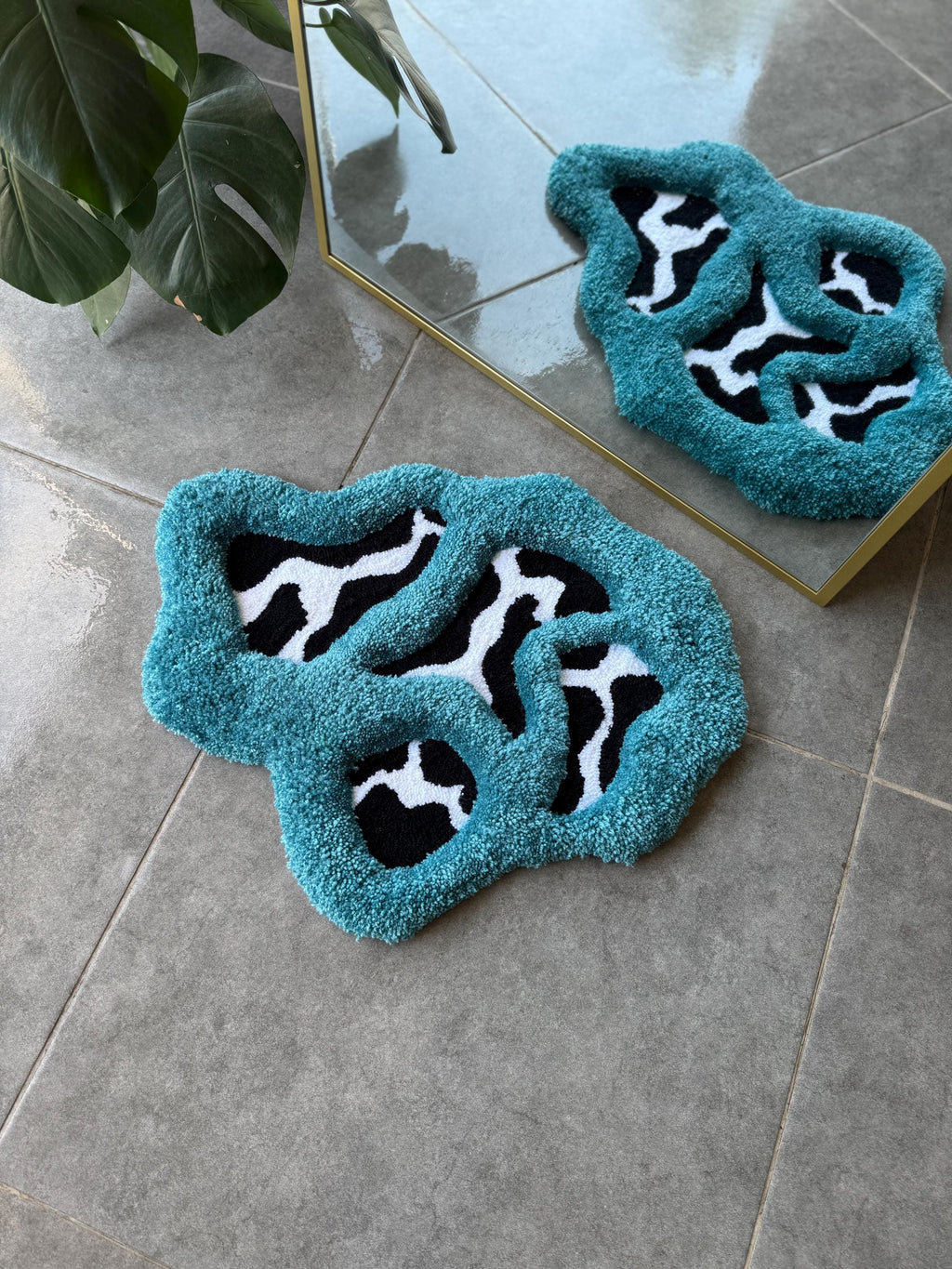 OrnnWorks 3D Blue Abstract Cow Print Handmade Tufted Rug