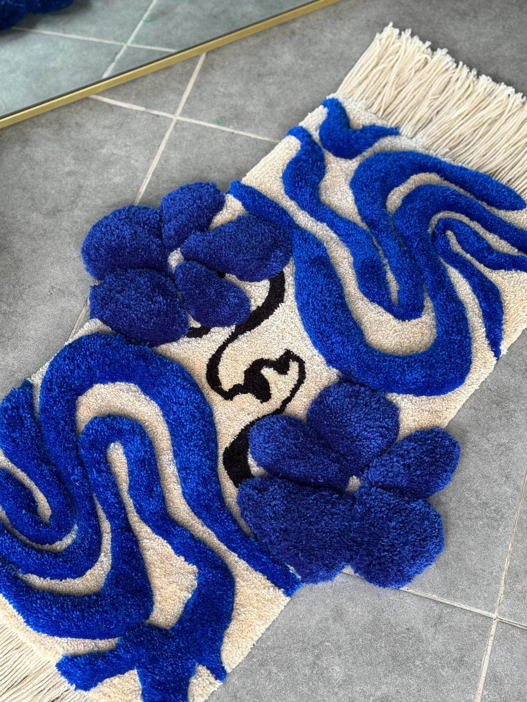 OrnnWorks 3D Floral Tufted Rug Navy And Beige